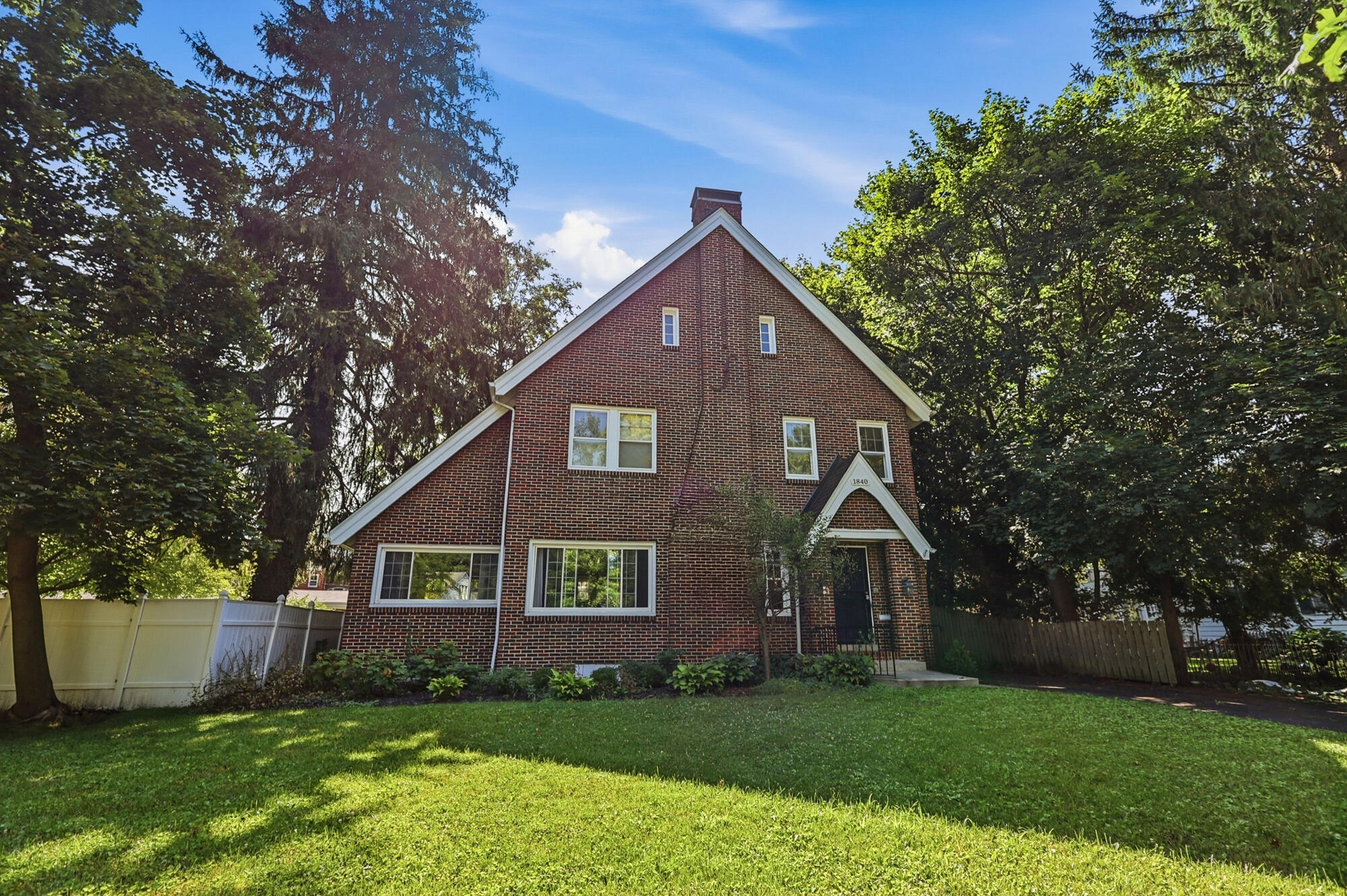 1840 Crescent, Springfield, Ohio 45504