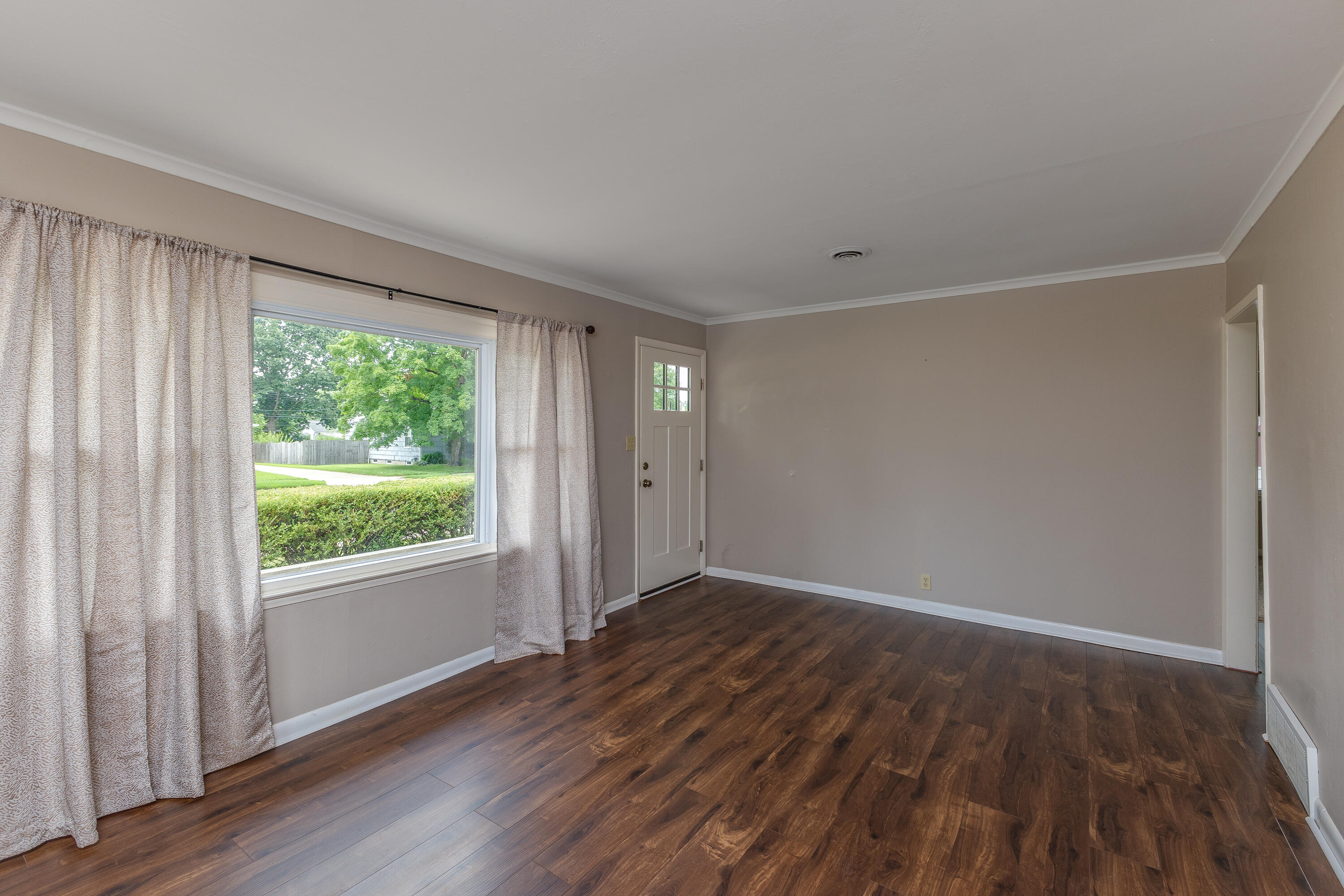 1438 Covent, Troy, Ohio 45373