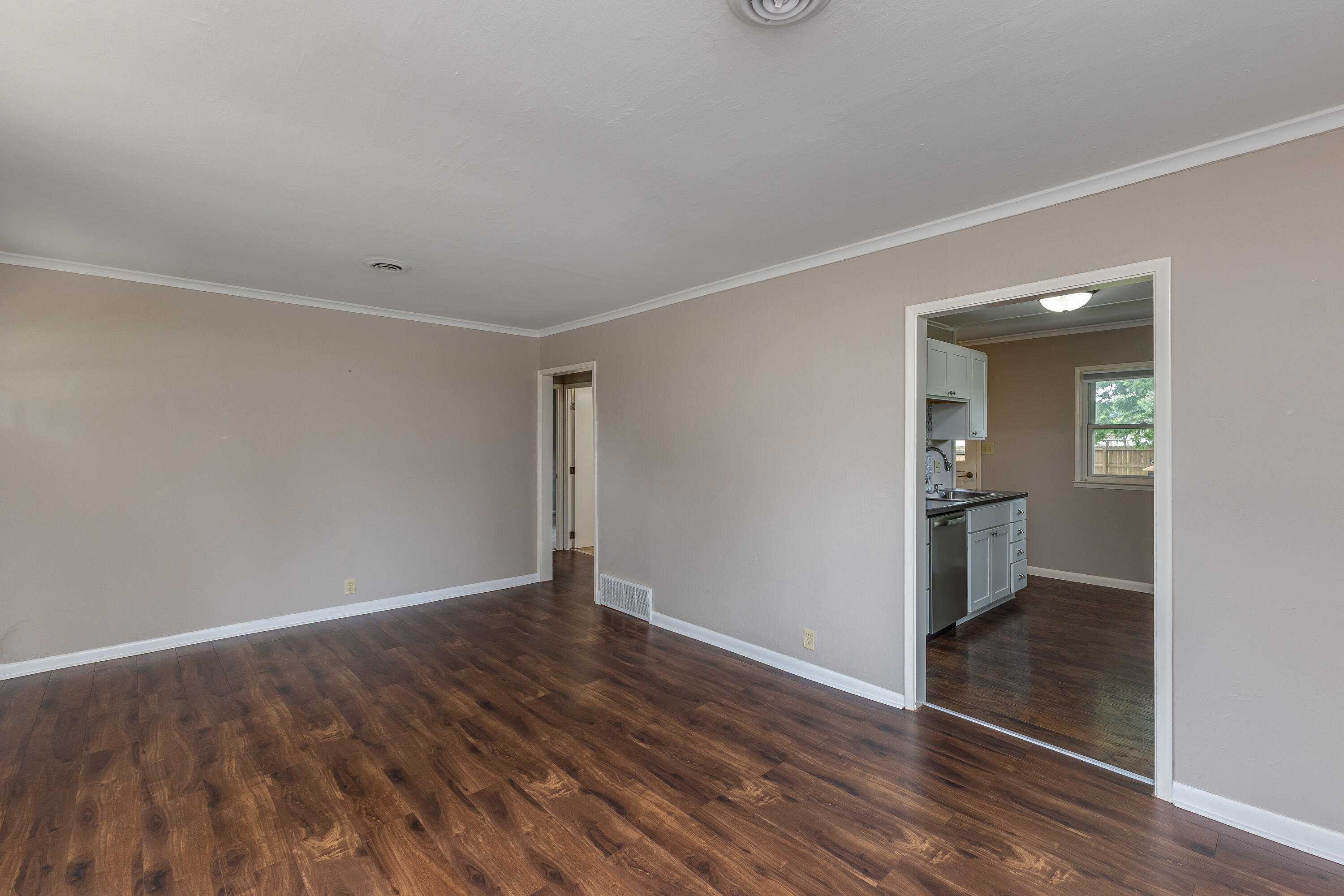 1438 Covent, Troy, Ohio 45373