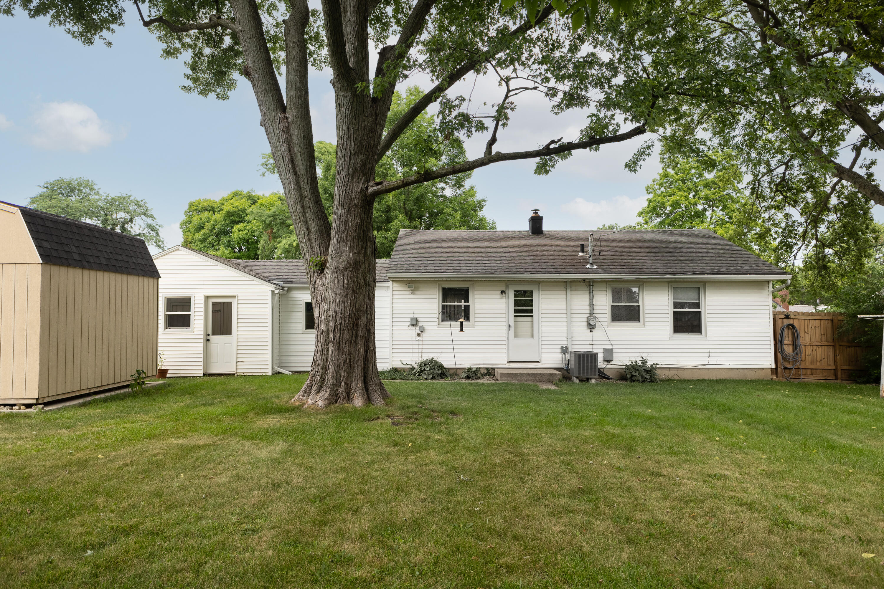 1438 Covent, Troy, Ohio 45373