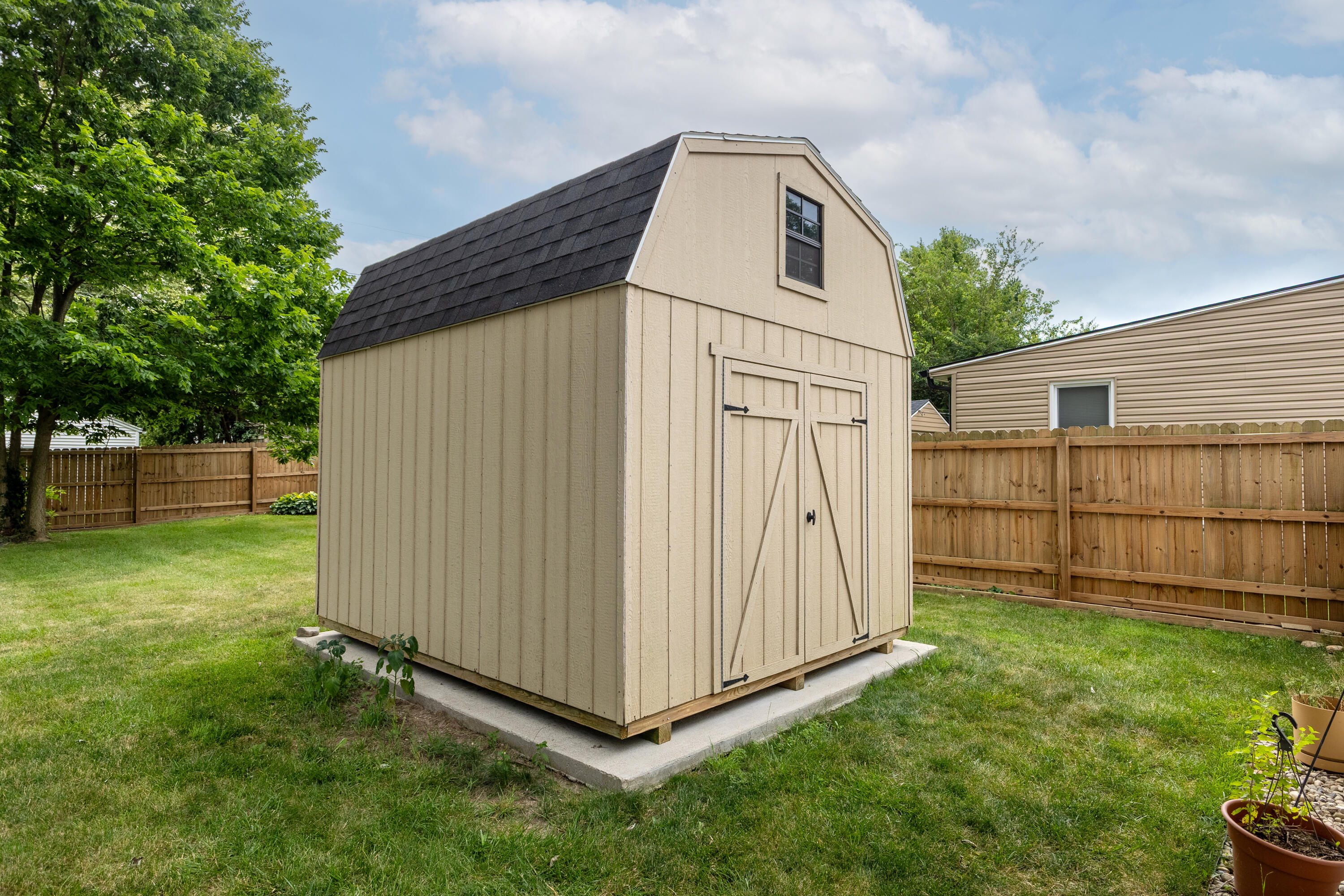 1438 Covent, Troy, Ohio 45373