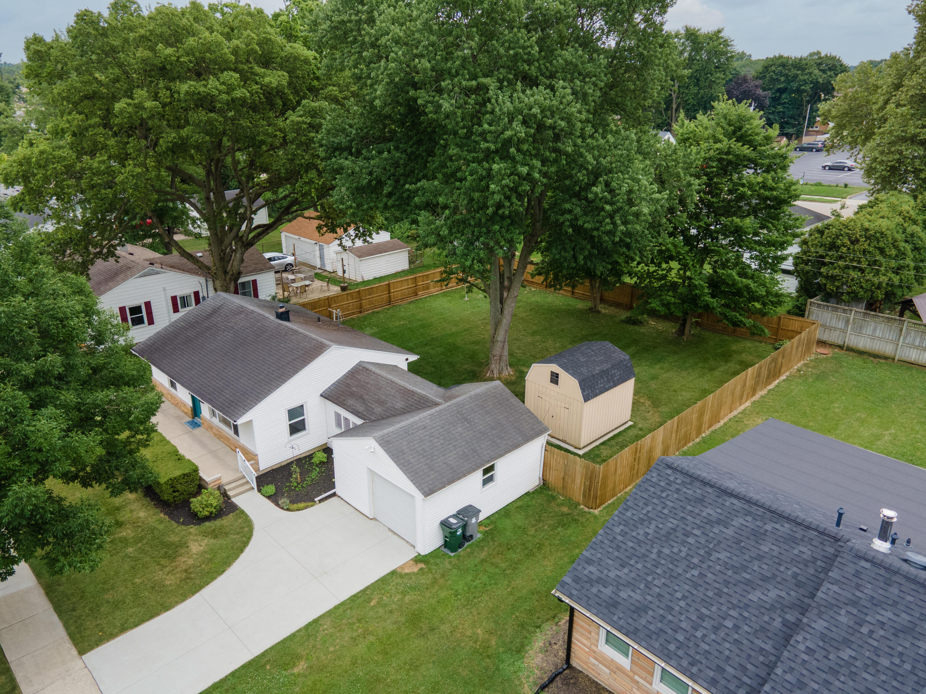 1438 Covent, Troy, Ohio 45373