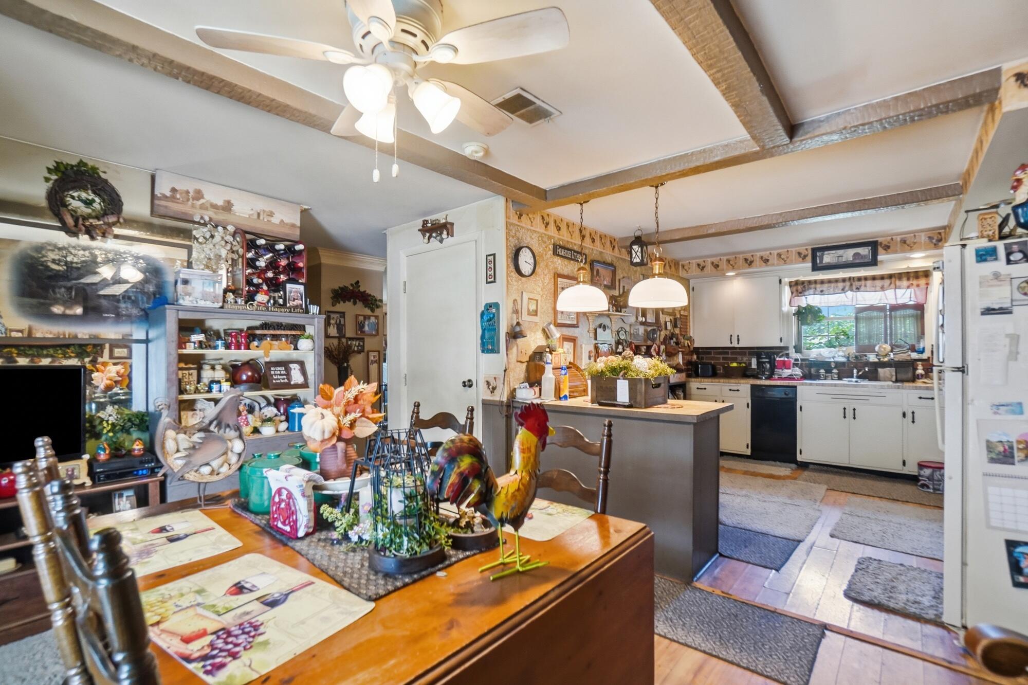 821 Circle, Wapakoneta, Ohio 45895