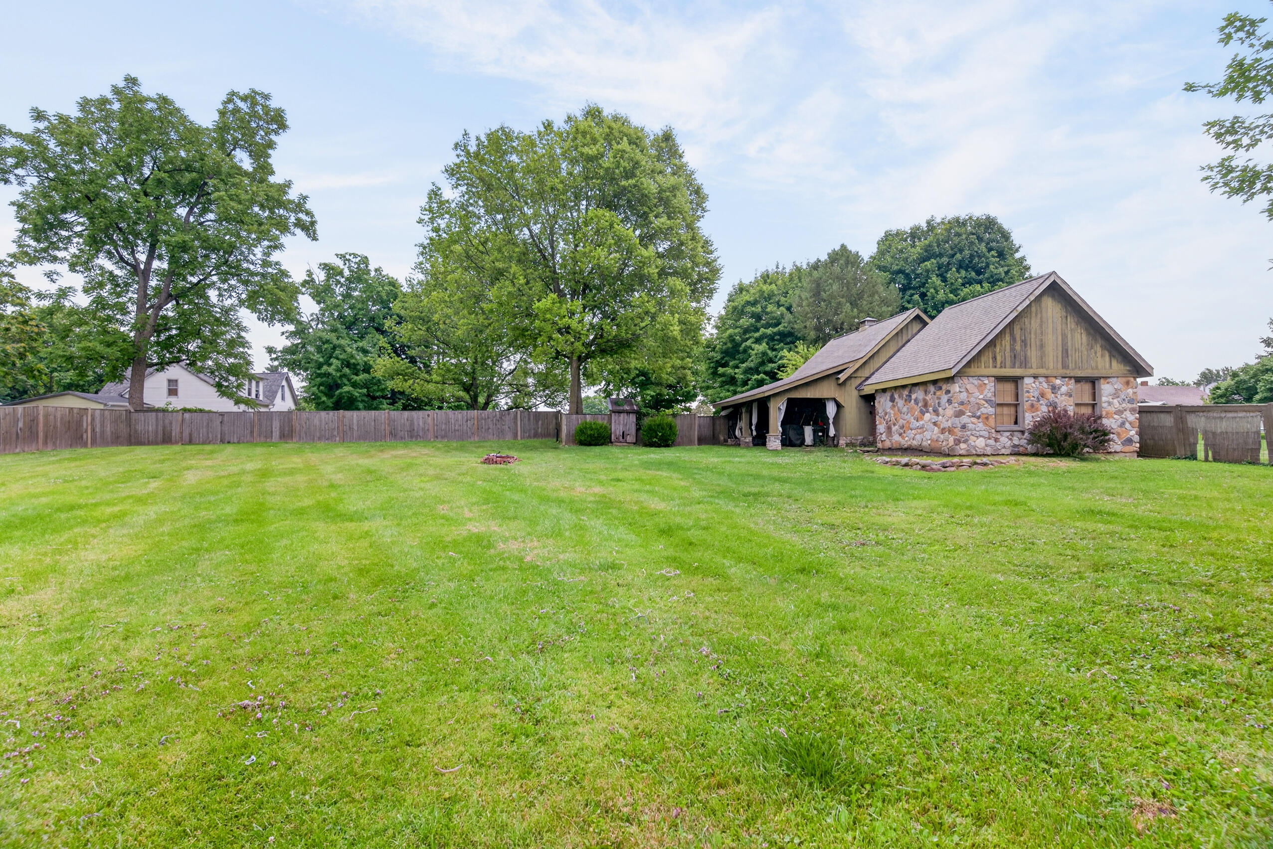 140 High, Saint Paris, Ohio 43072
