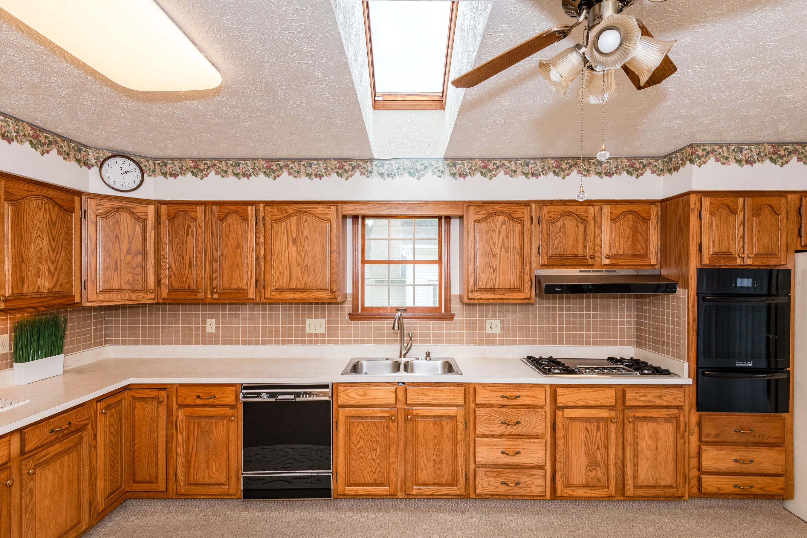 20 Walnut, Phillipsburg, Ohio 45354