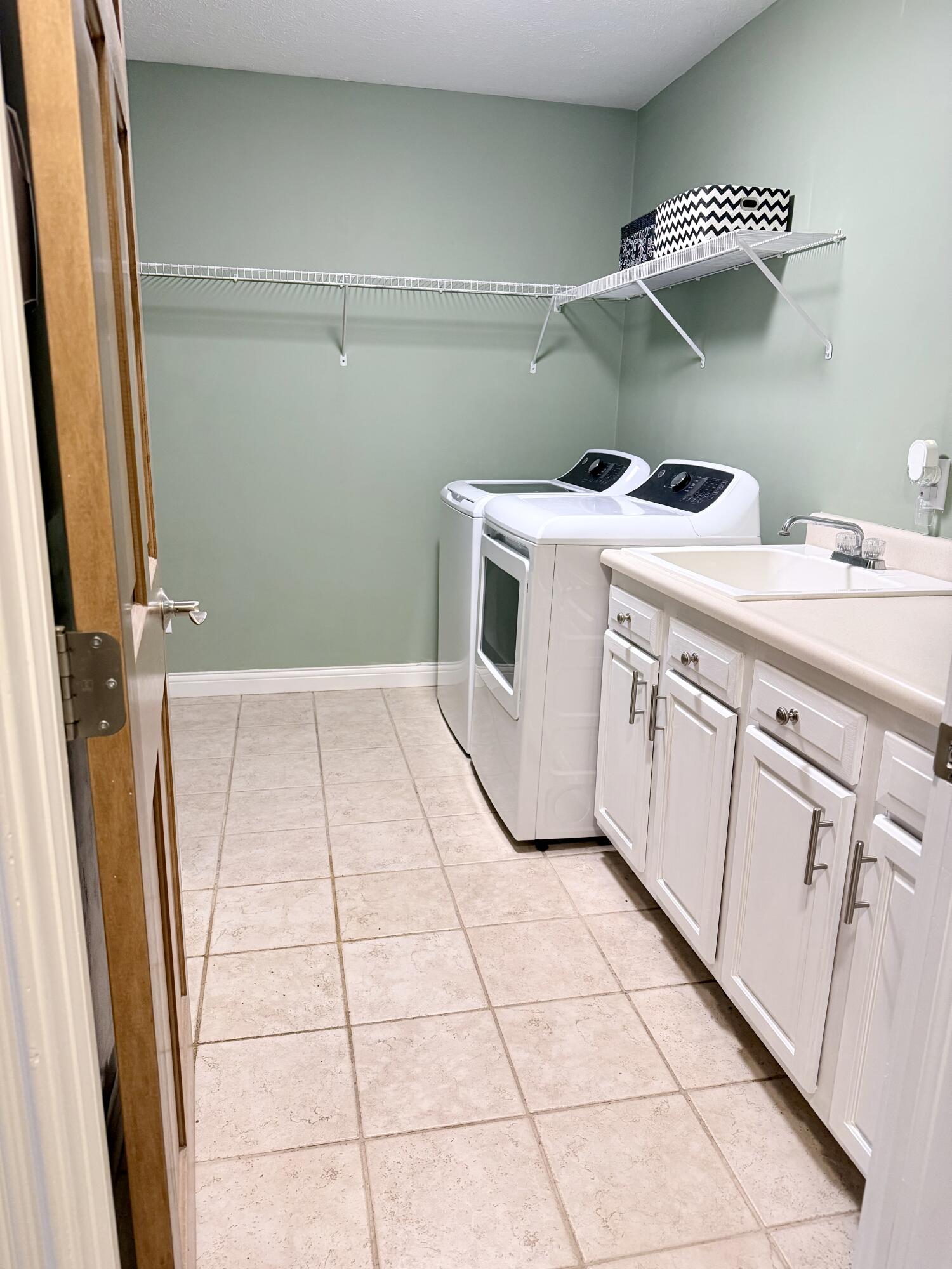 537 Hoewisher, Sidney, Ohio 45365