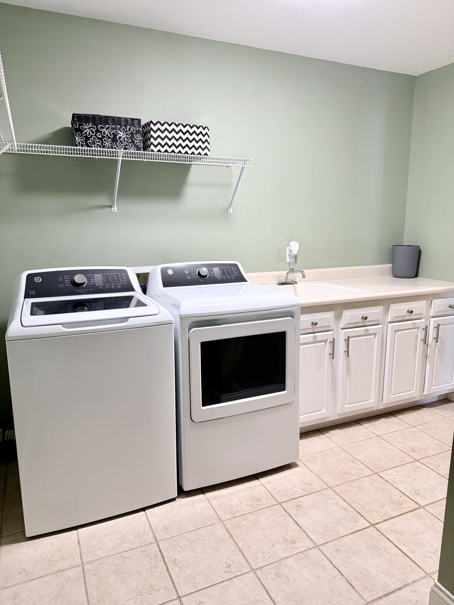 537 Hoewisher, Sidney, Ohio 45365