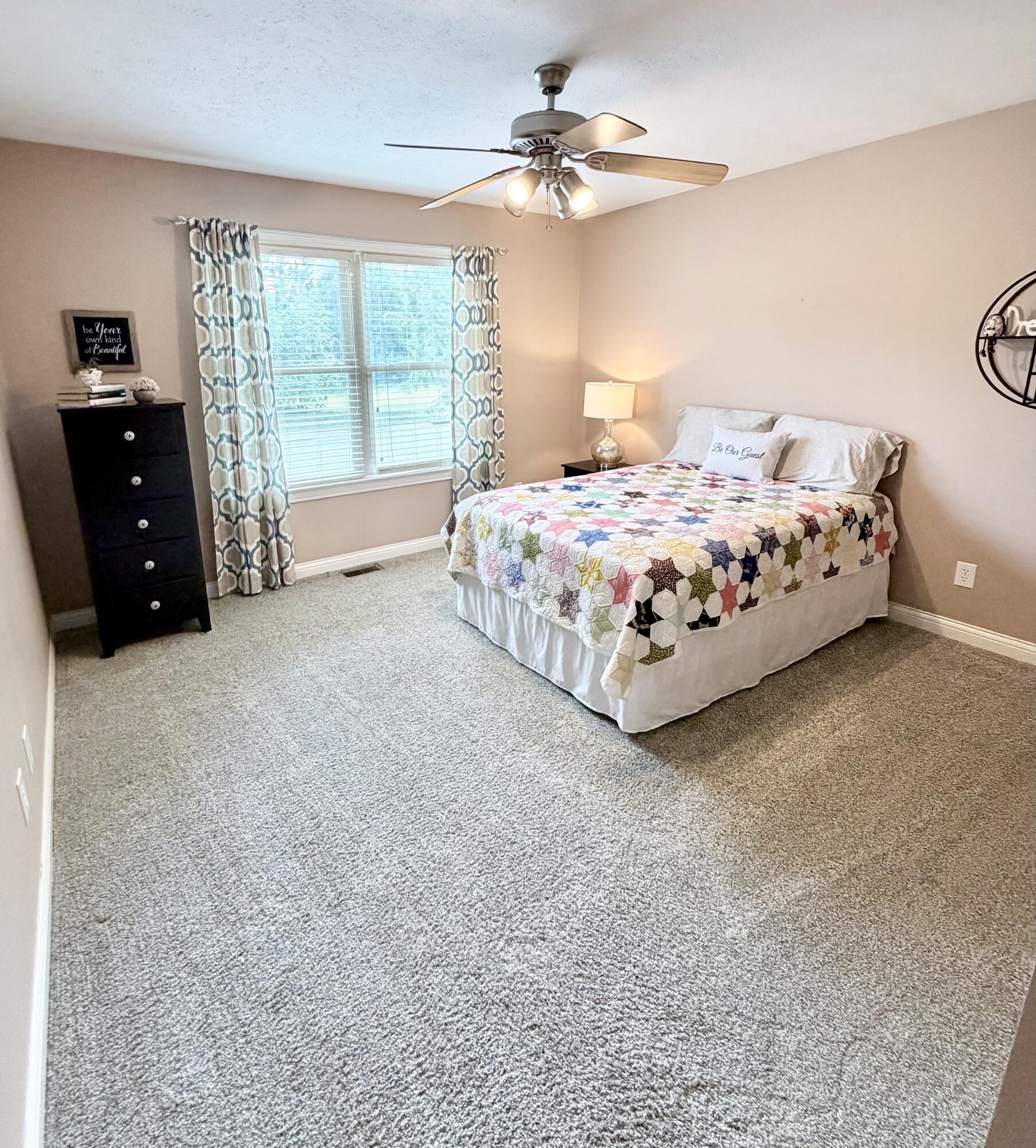 537 Hoewisher, Sidney, Ohio 45365