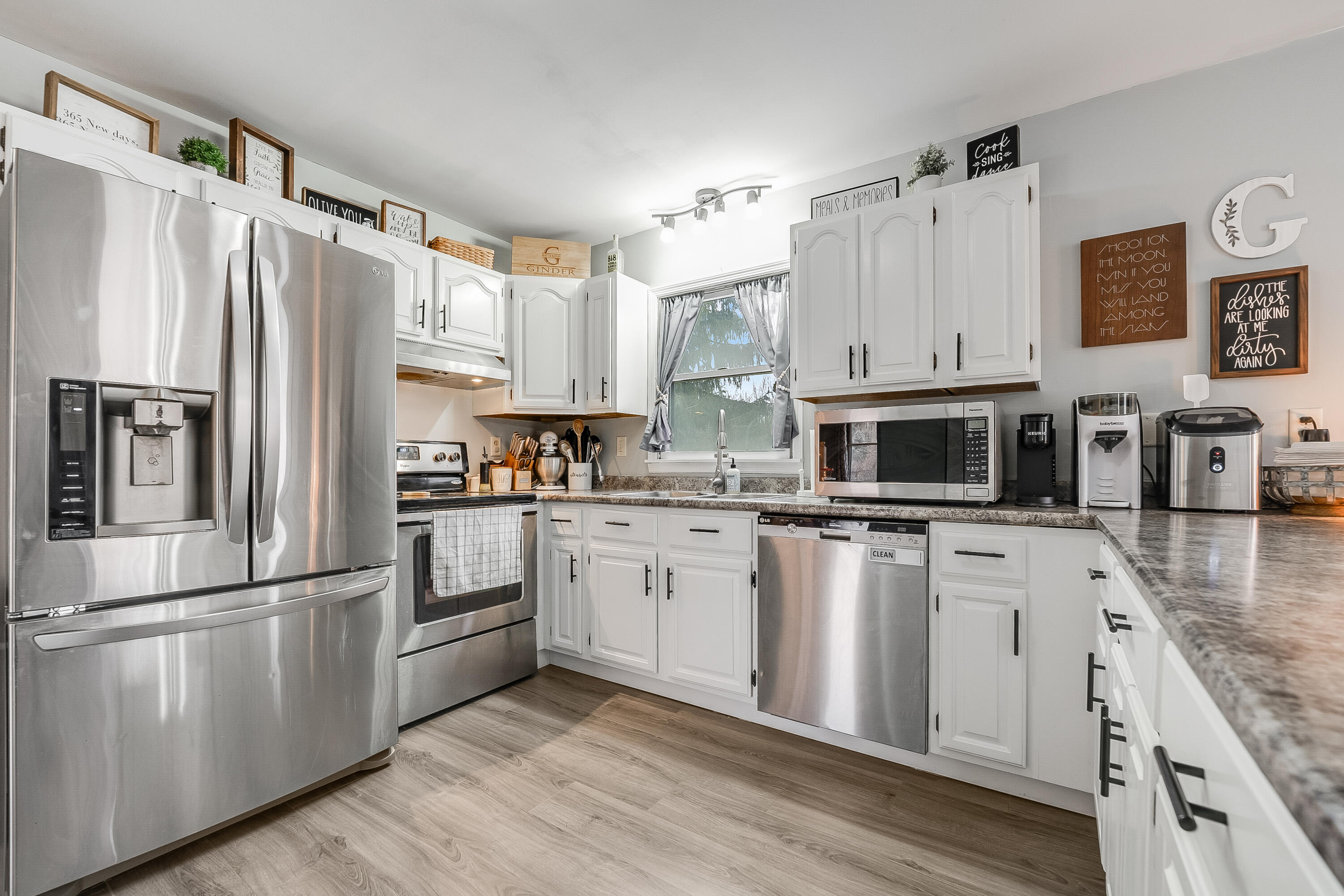 3352 Hodgin, Richmond, Indiana 47374