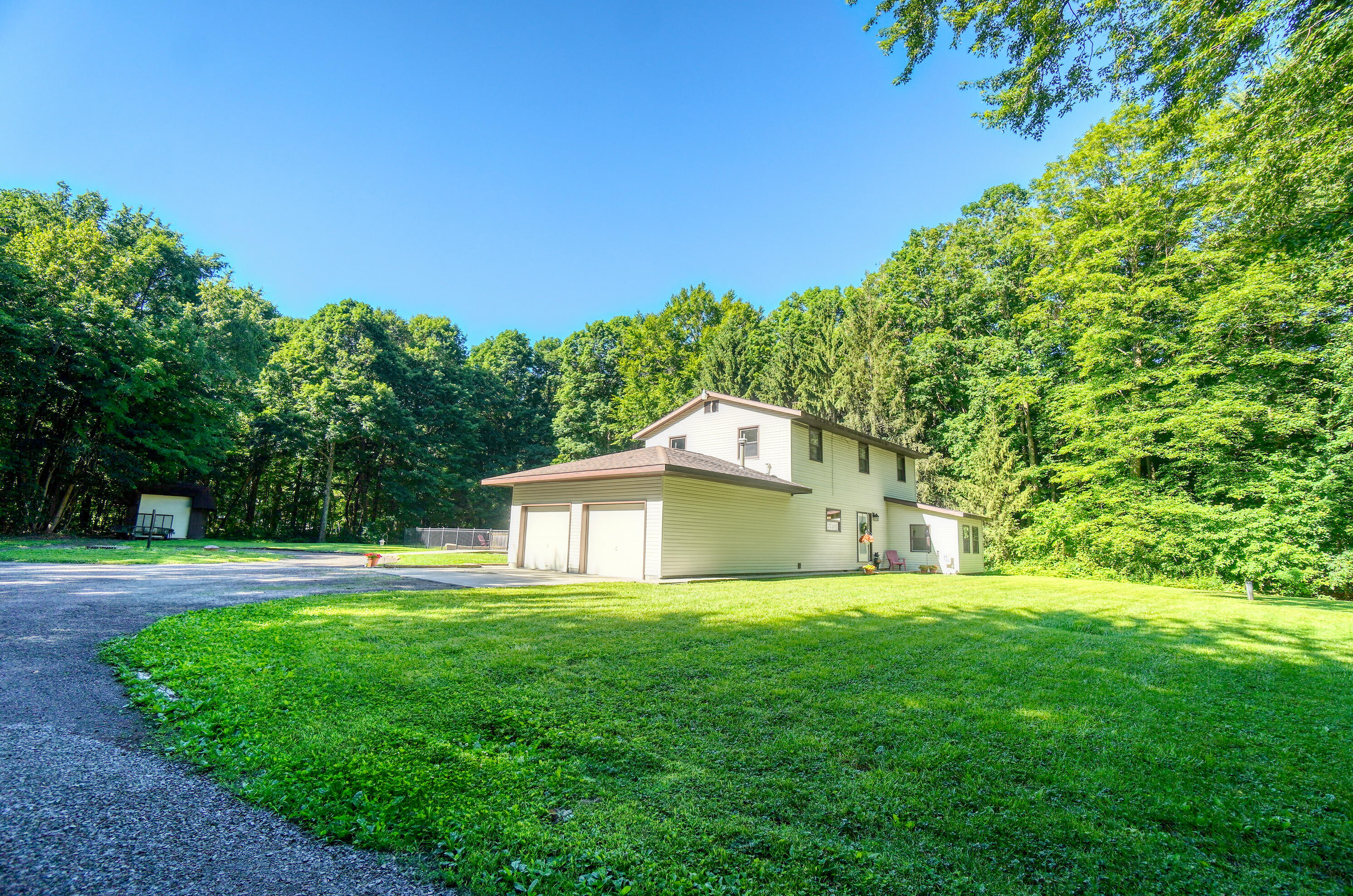 1725 Irvin, Lima, Ohio 45807