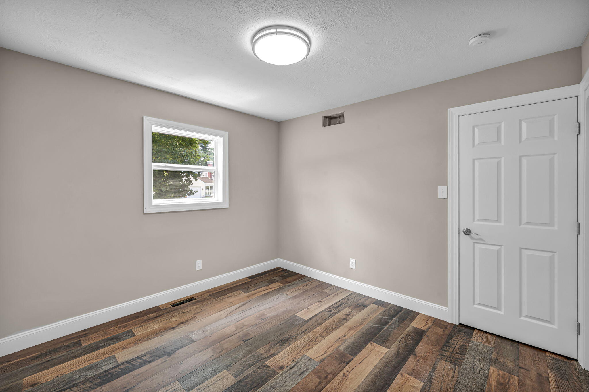 1434 Grimes, Urbana, Ohio 43078