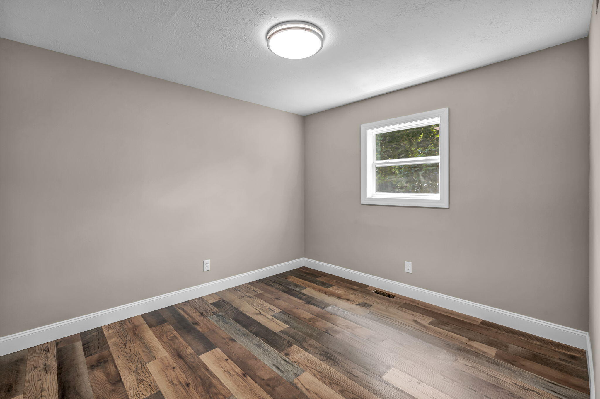 1434 Grimes, Urbana, Ohio 43078