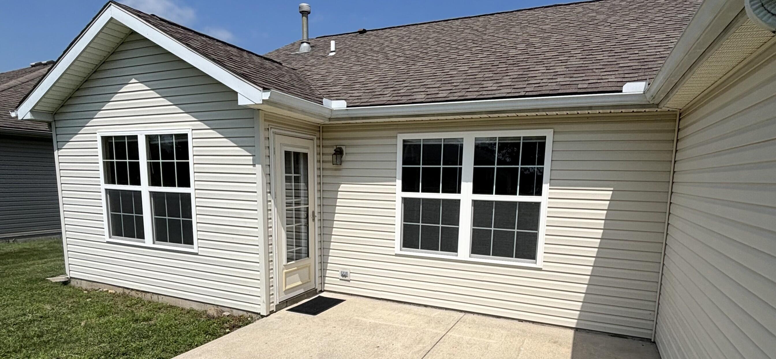 2712 Fieldbrook, Troy, Ohio 45373