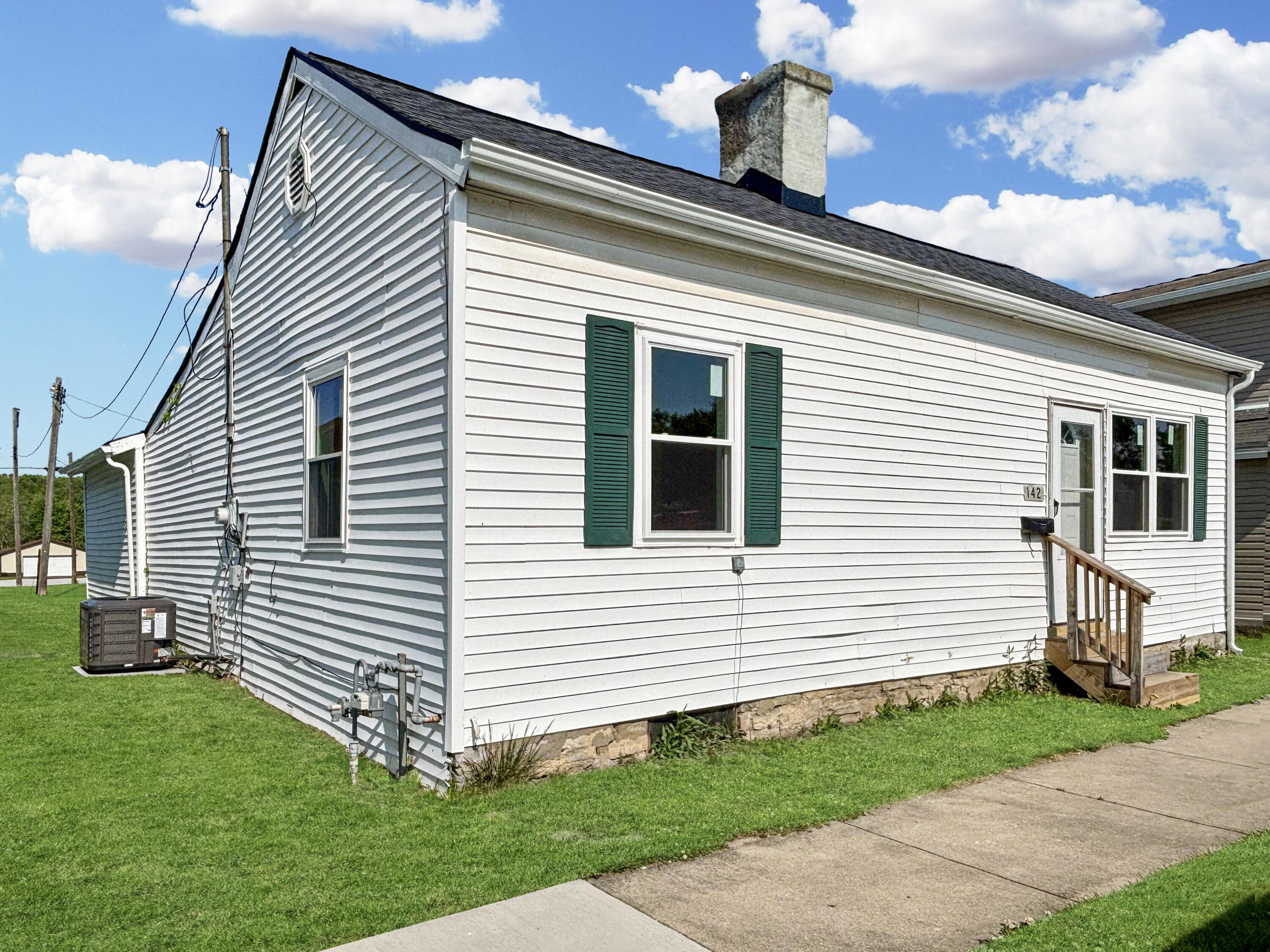 142 Washington, New Paris, Ohio 45347