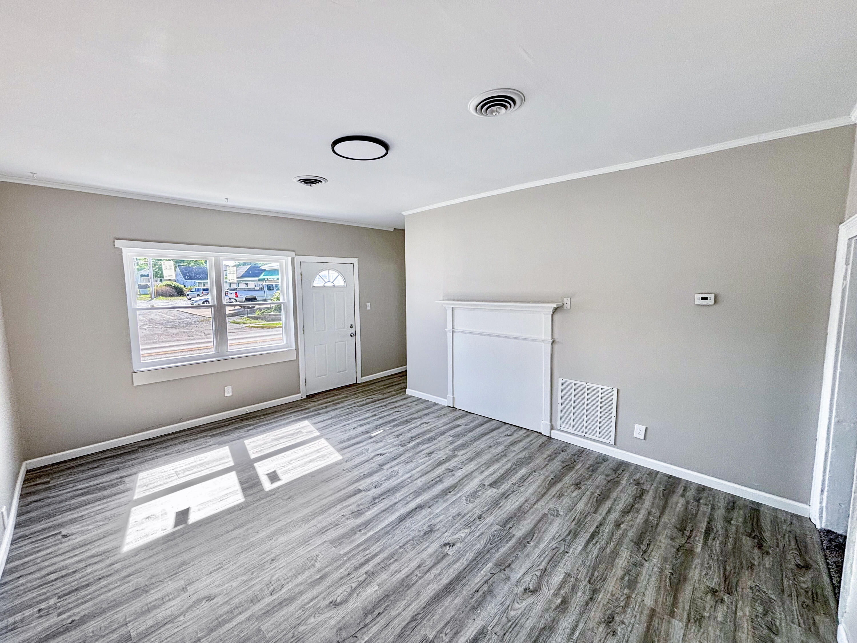 142 Washington, New Paris, Ohio 45347