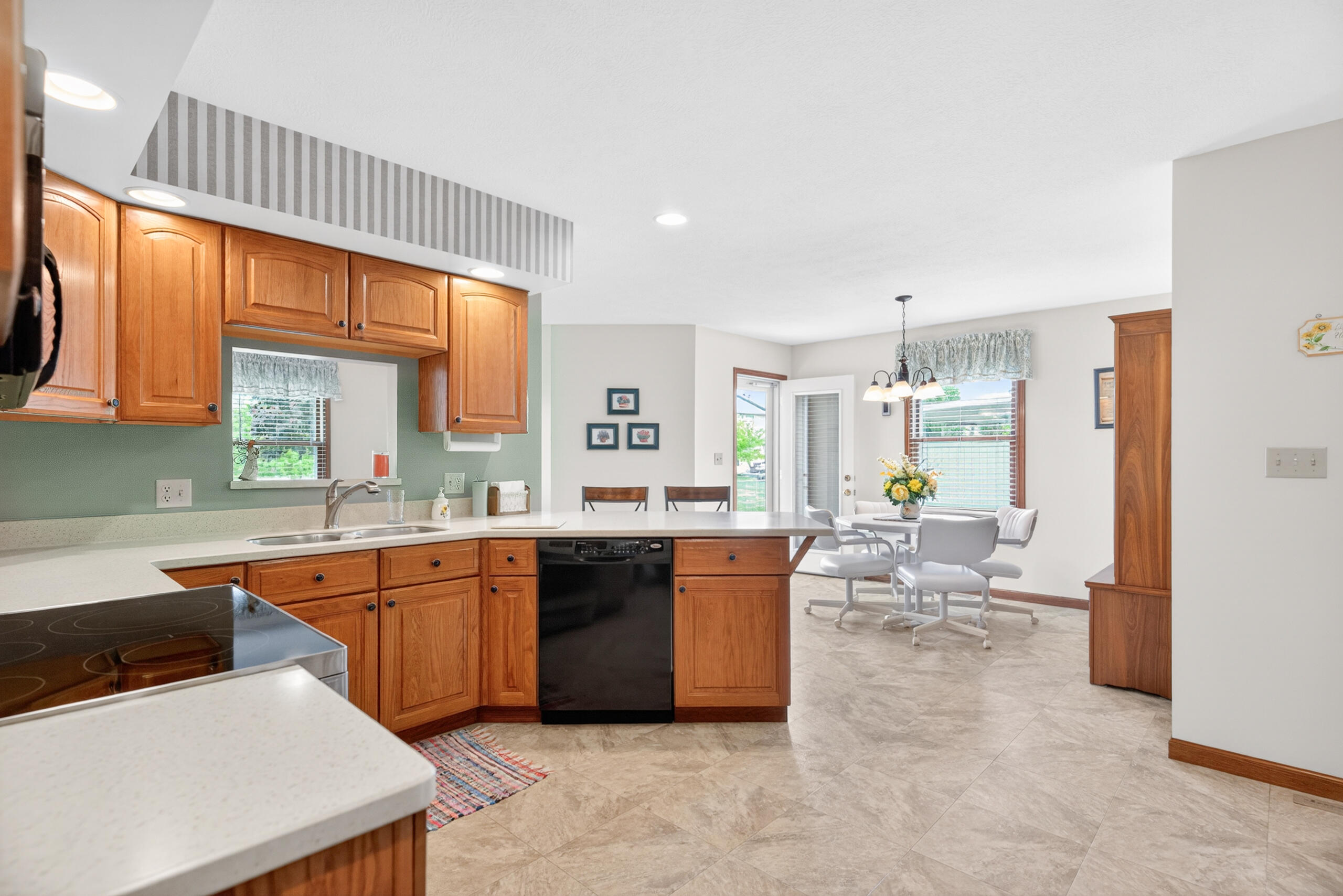 551 Foxcross, Sidney, Ohio 45365
