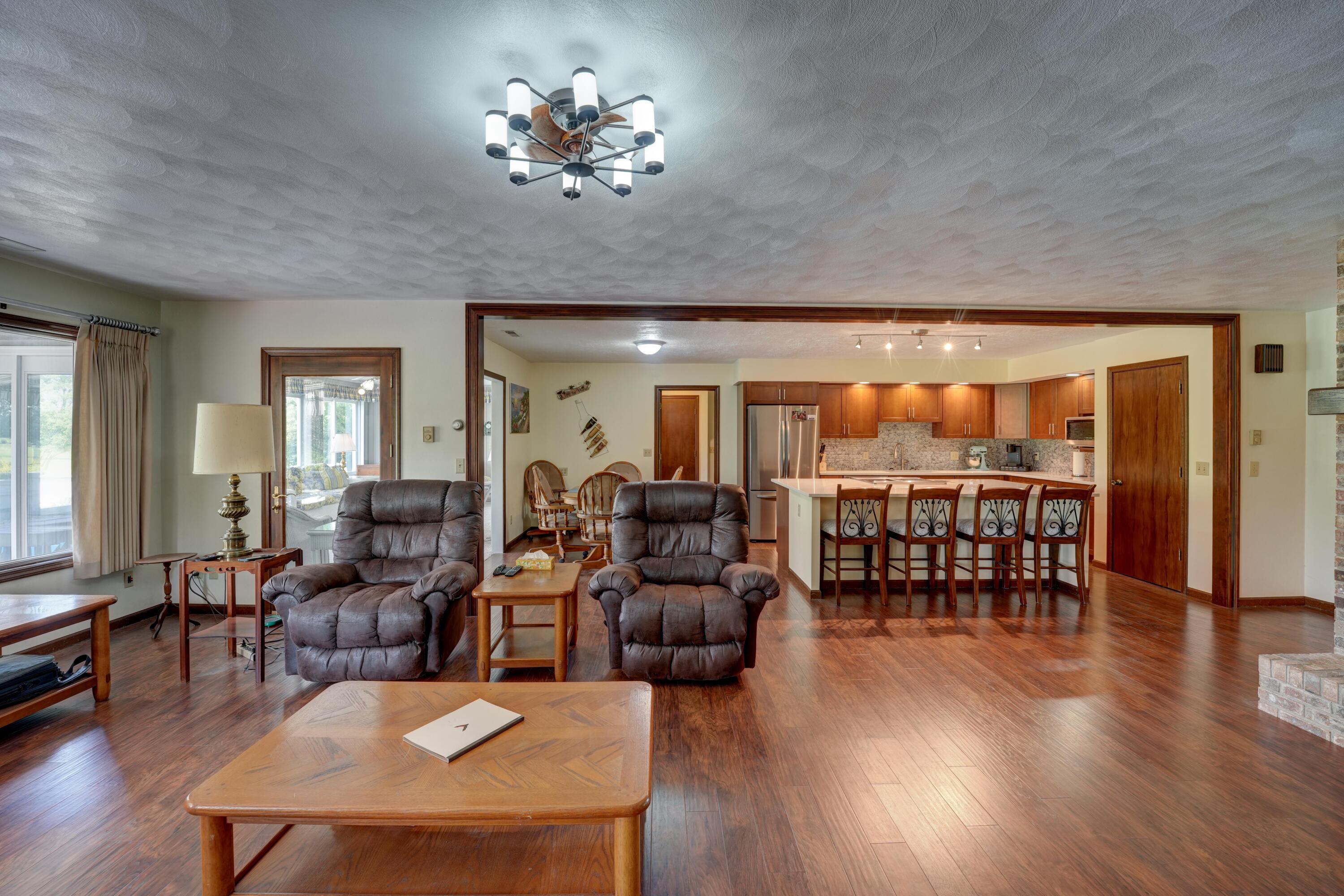 6468 Country Club, Greenville, Ohio 45331