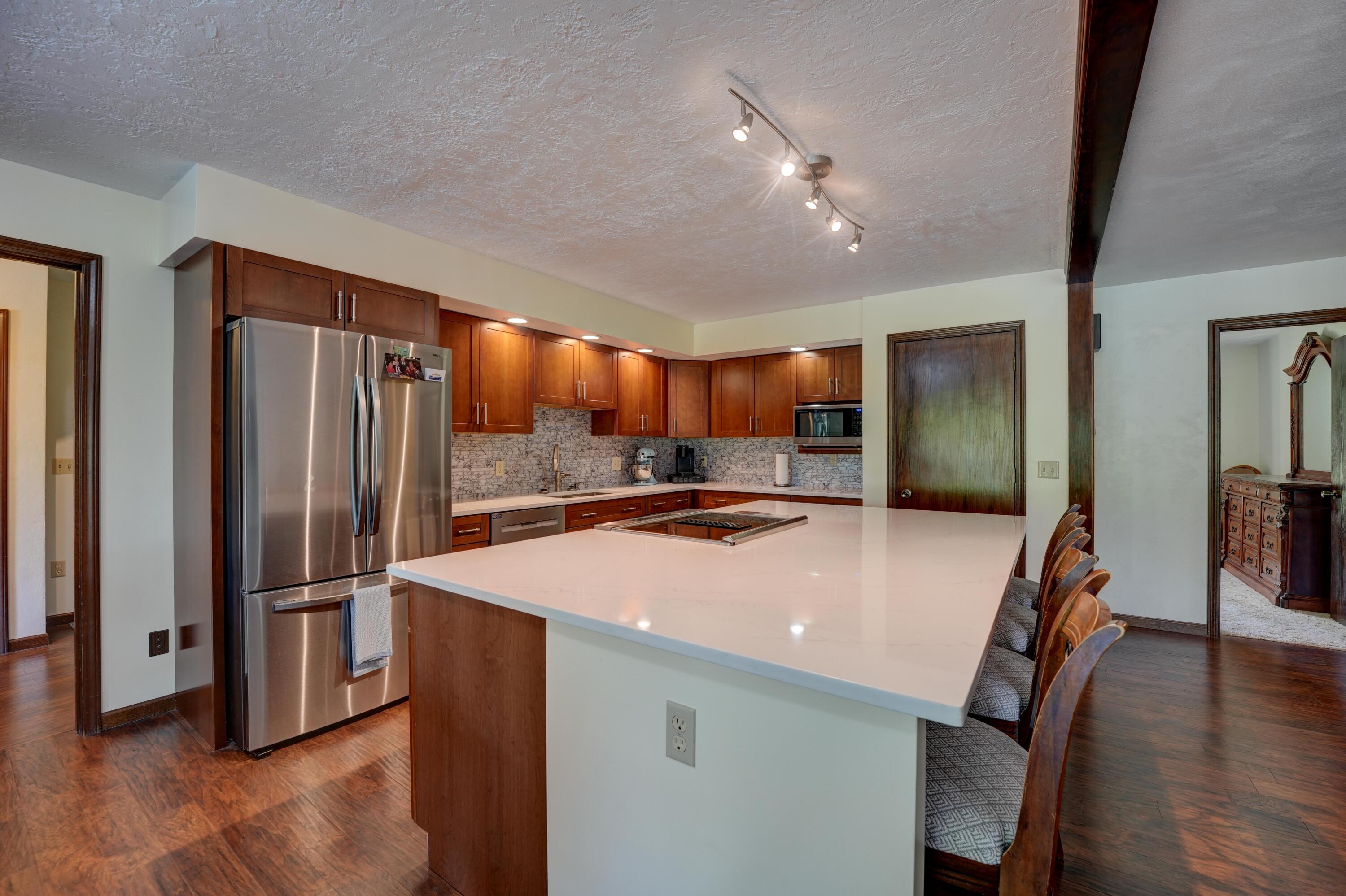 6468 Country Club, Greenville, Ohio 45331