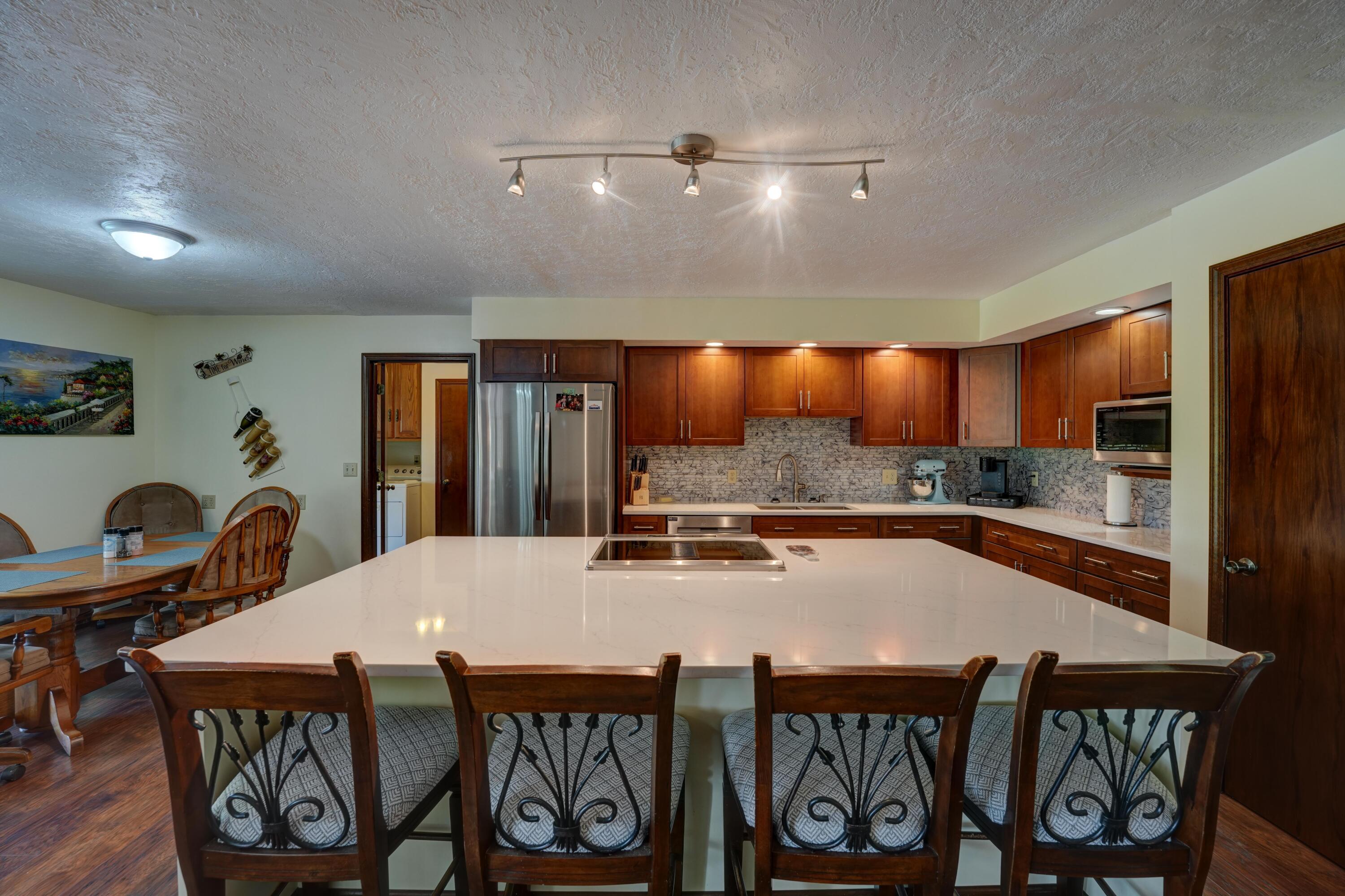 6468 Country Club, Greenville, Ohio 45331