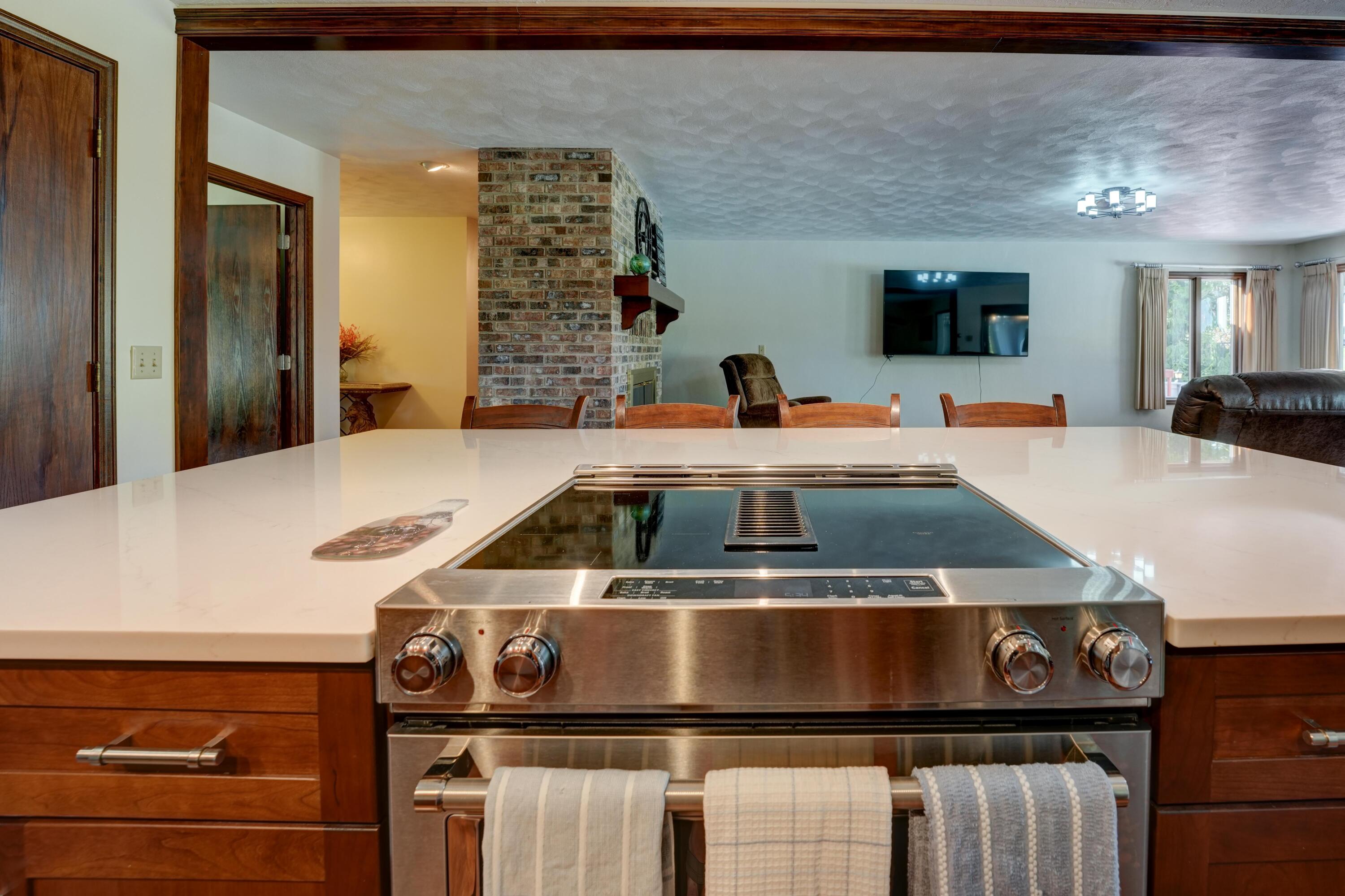6468 Country Club, Greenville, Ohio 45331