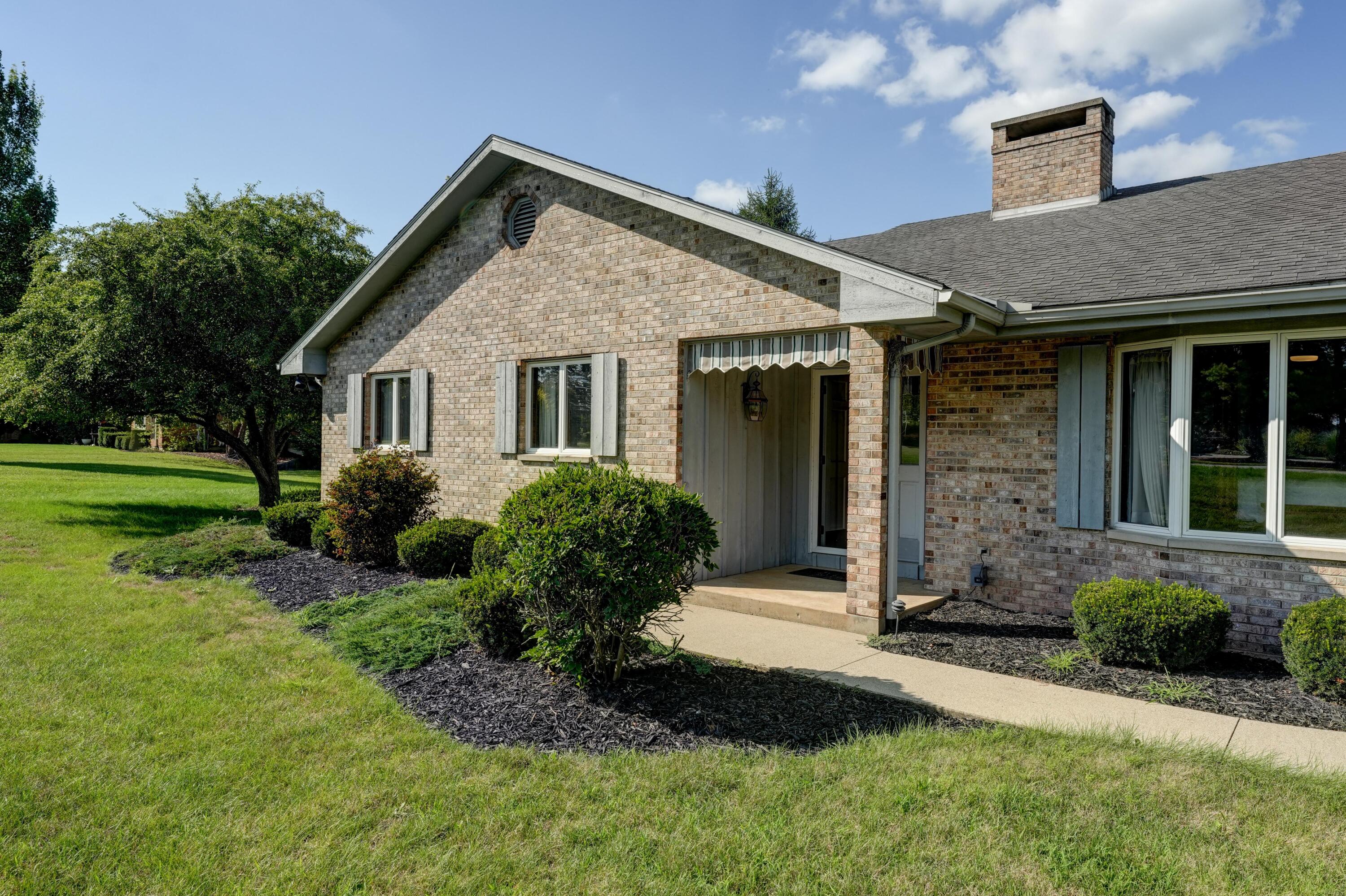6468 Country Club, Greenville, Ohio 45331