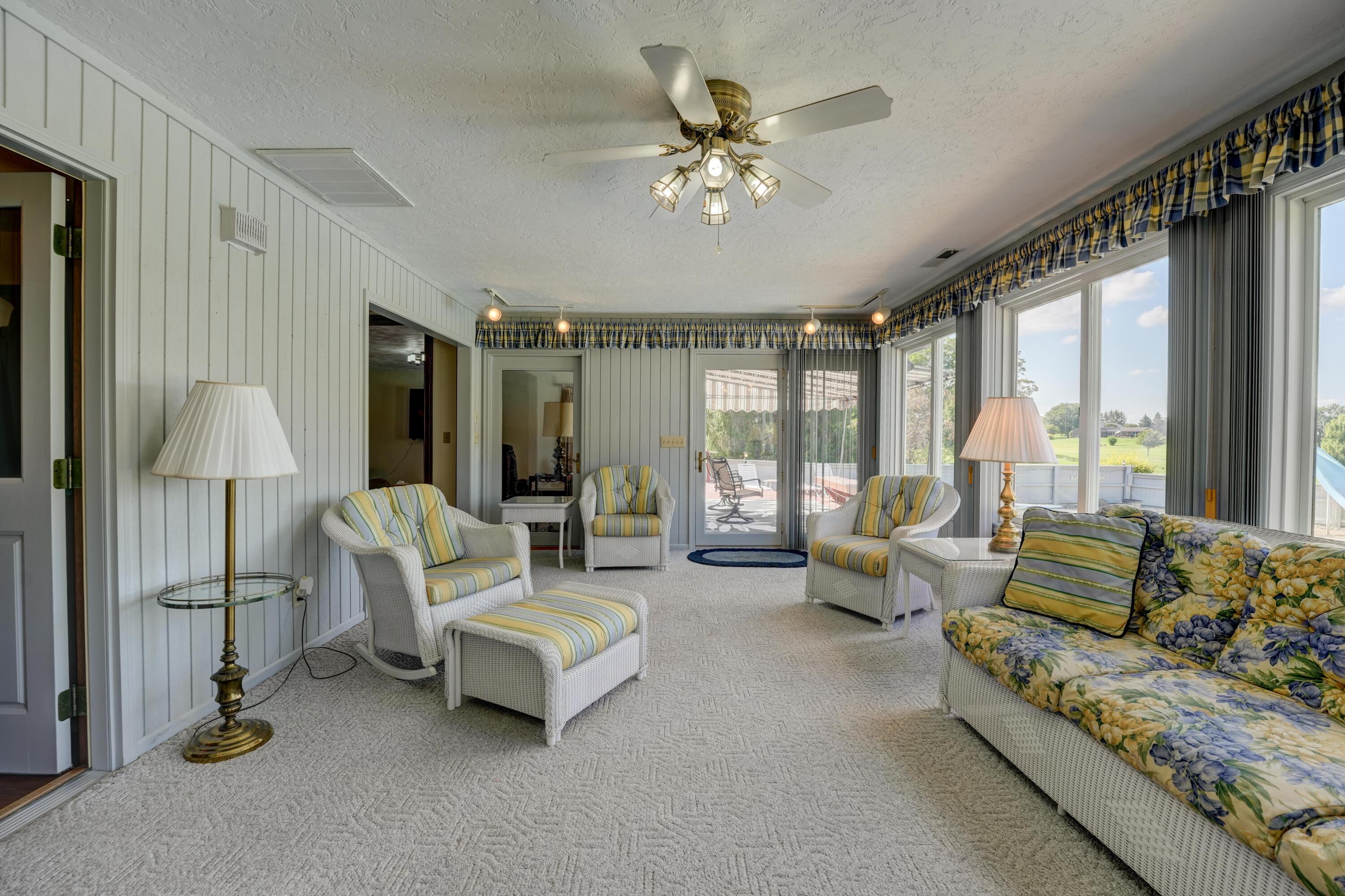 6468 Country Club, Greenville, Ohio 45331