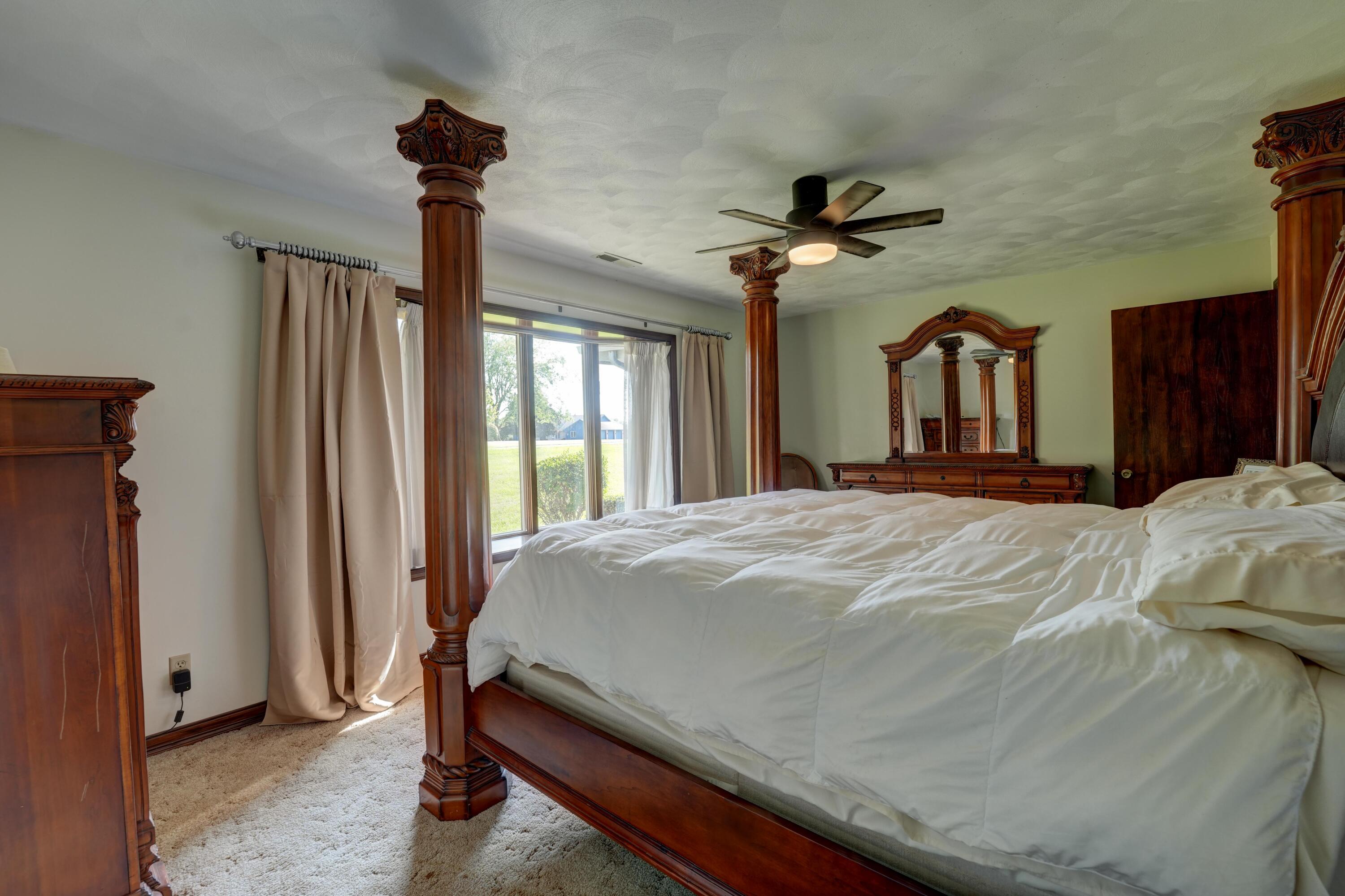 6468 Country Club, Greenville, Ohio 45331
