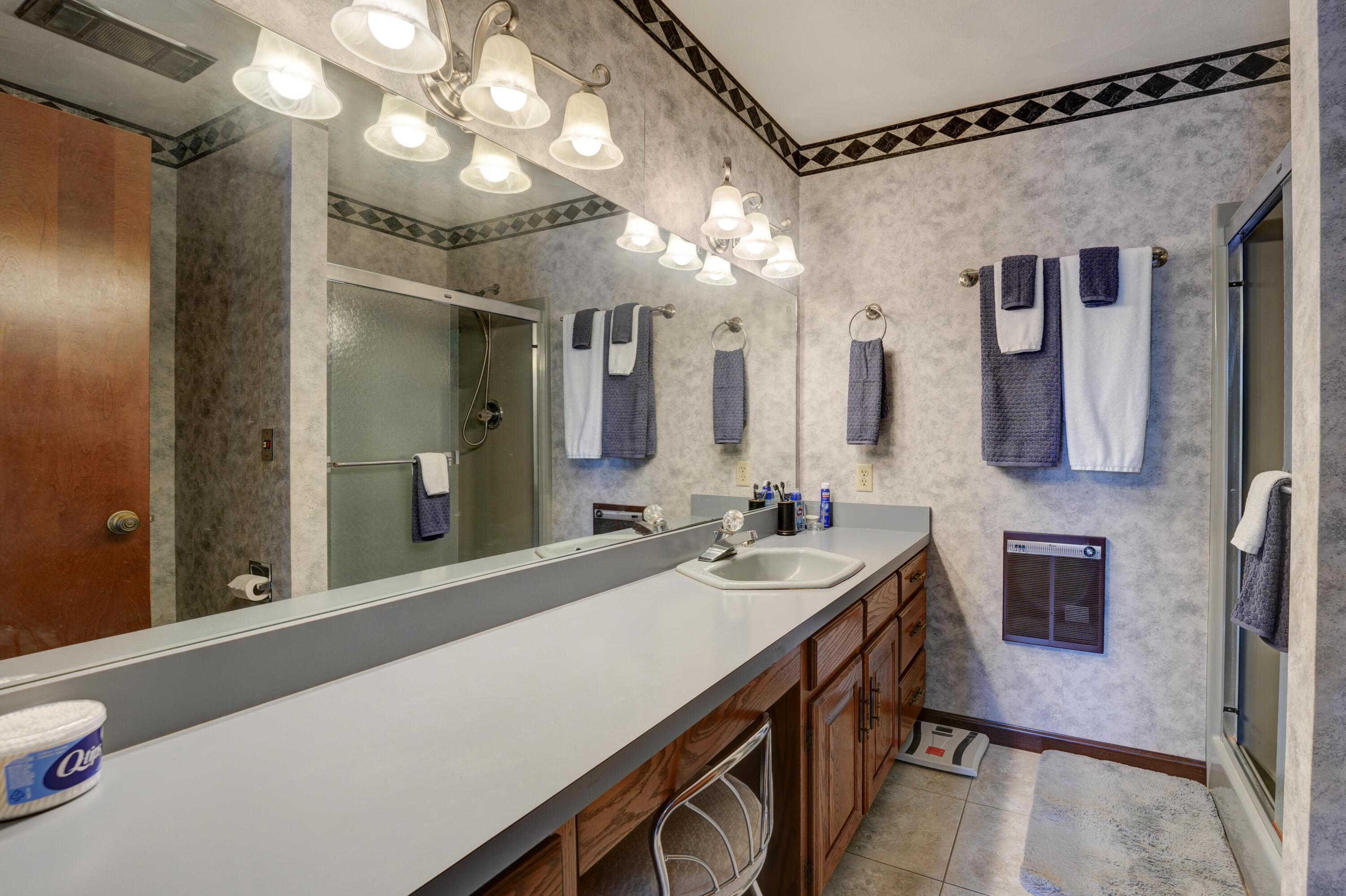 6468 Country Club, Greenville, Ohio 45331