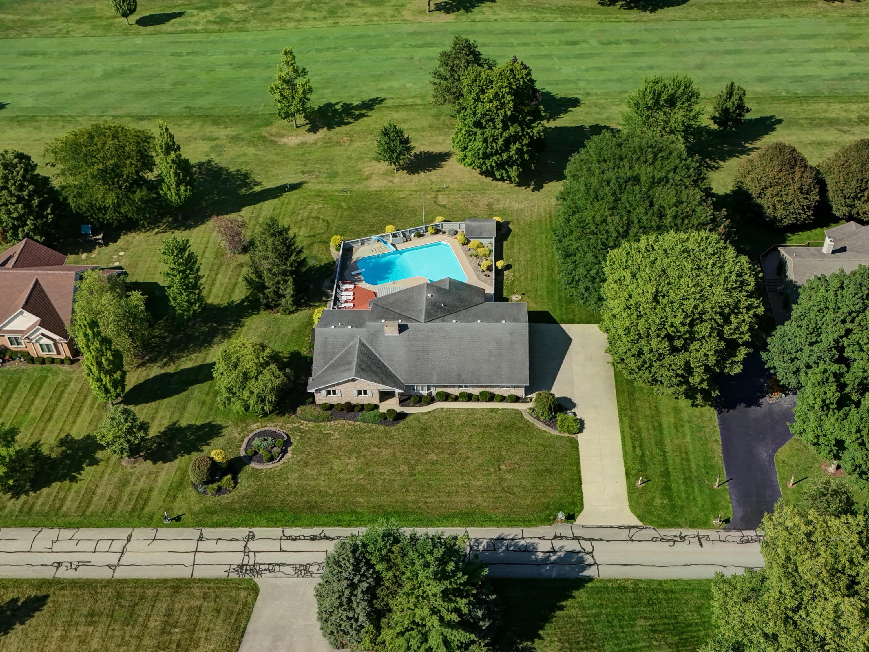 6468 Country Club, Greenville, Ohio 45331