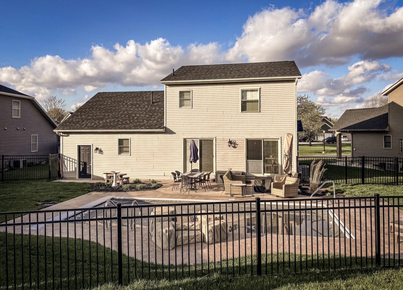 136 Village Green, Sidney, Ohio 45365