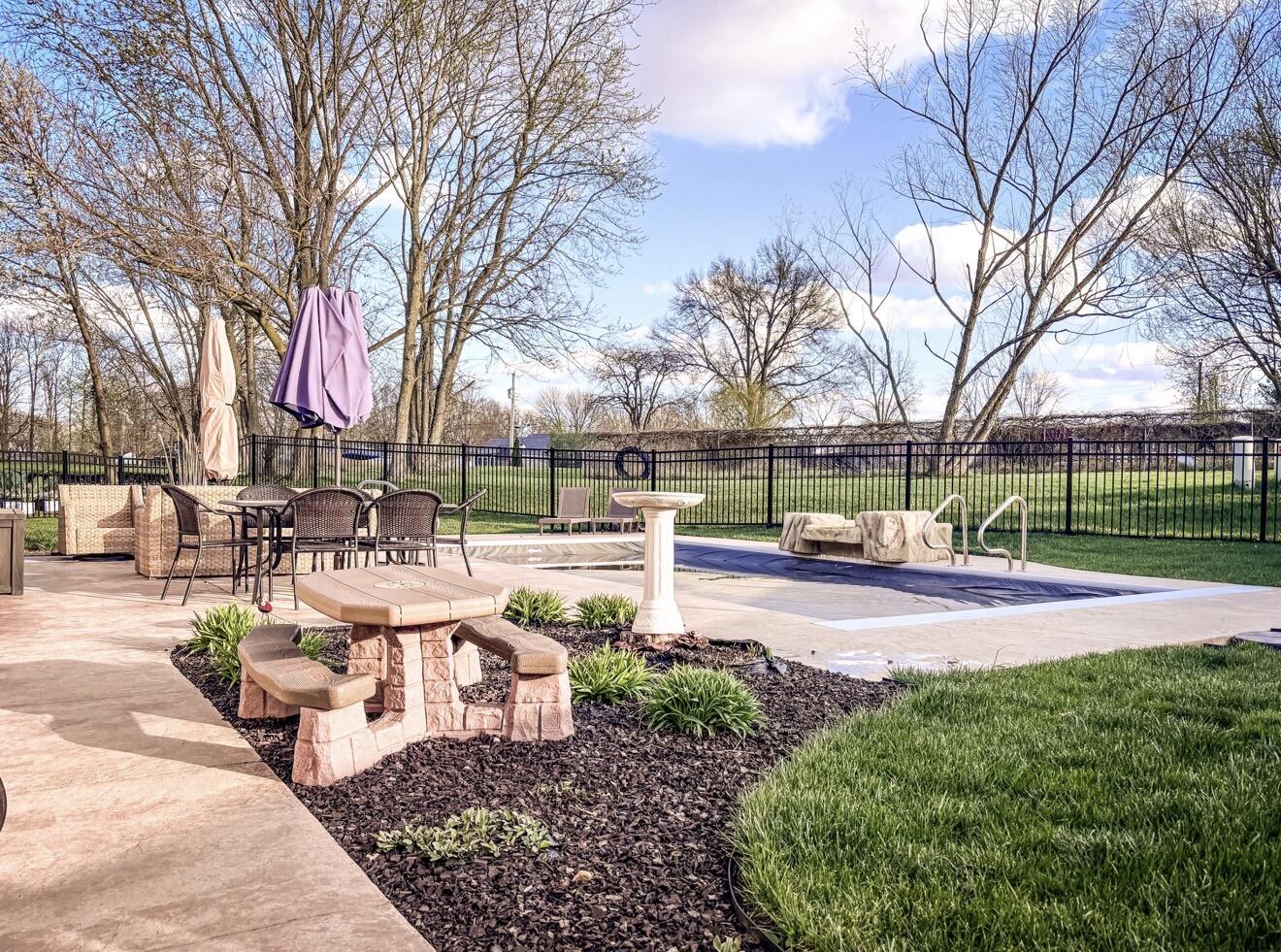 136 Village Green, Sidney, Ohio 45365
