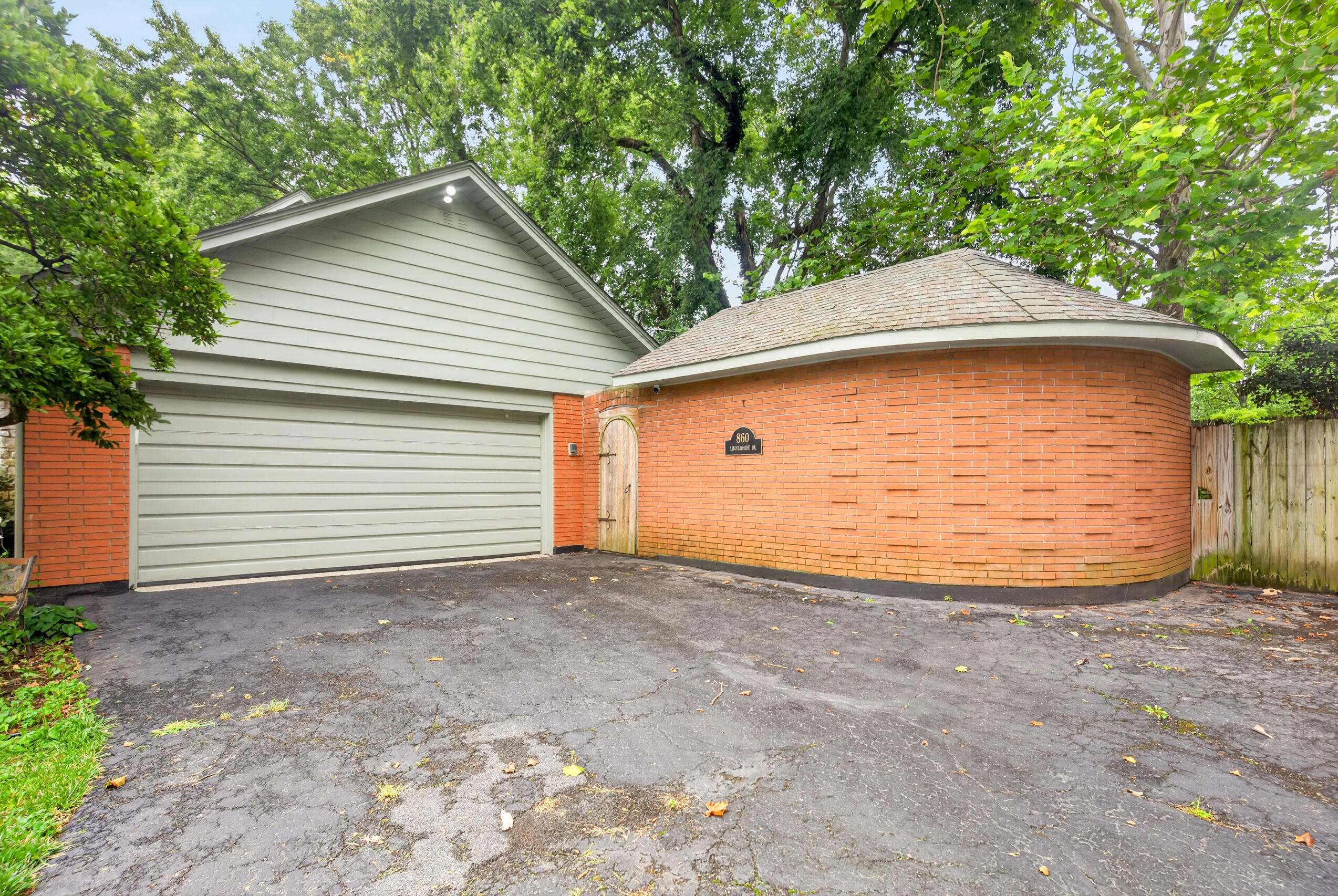 860 Lincolnshire, Troy, Ohio 45373