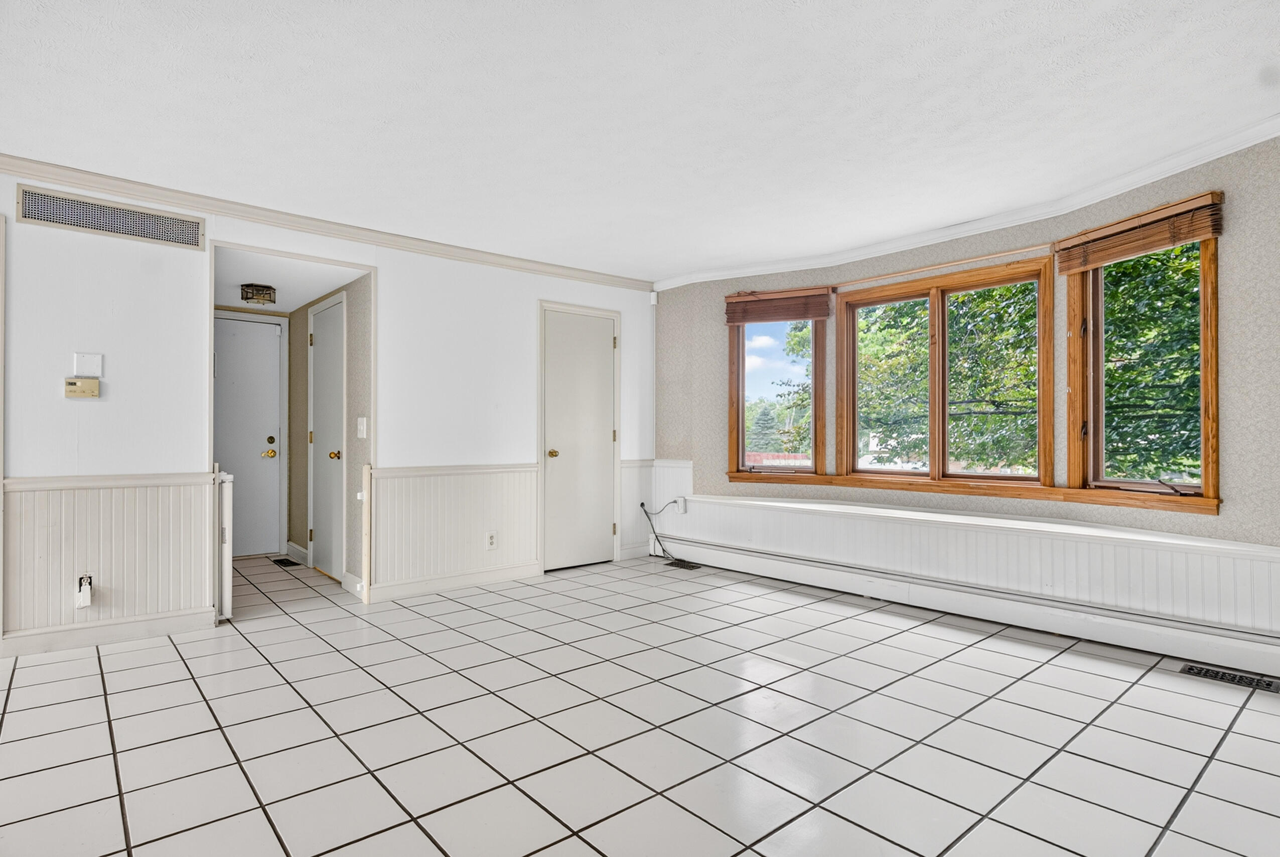 860 Lincolnshire, Troy, Ohio 45373