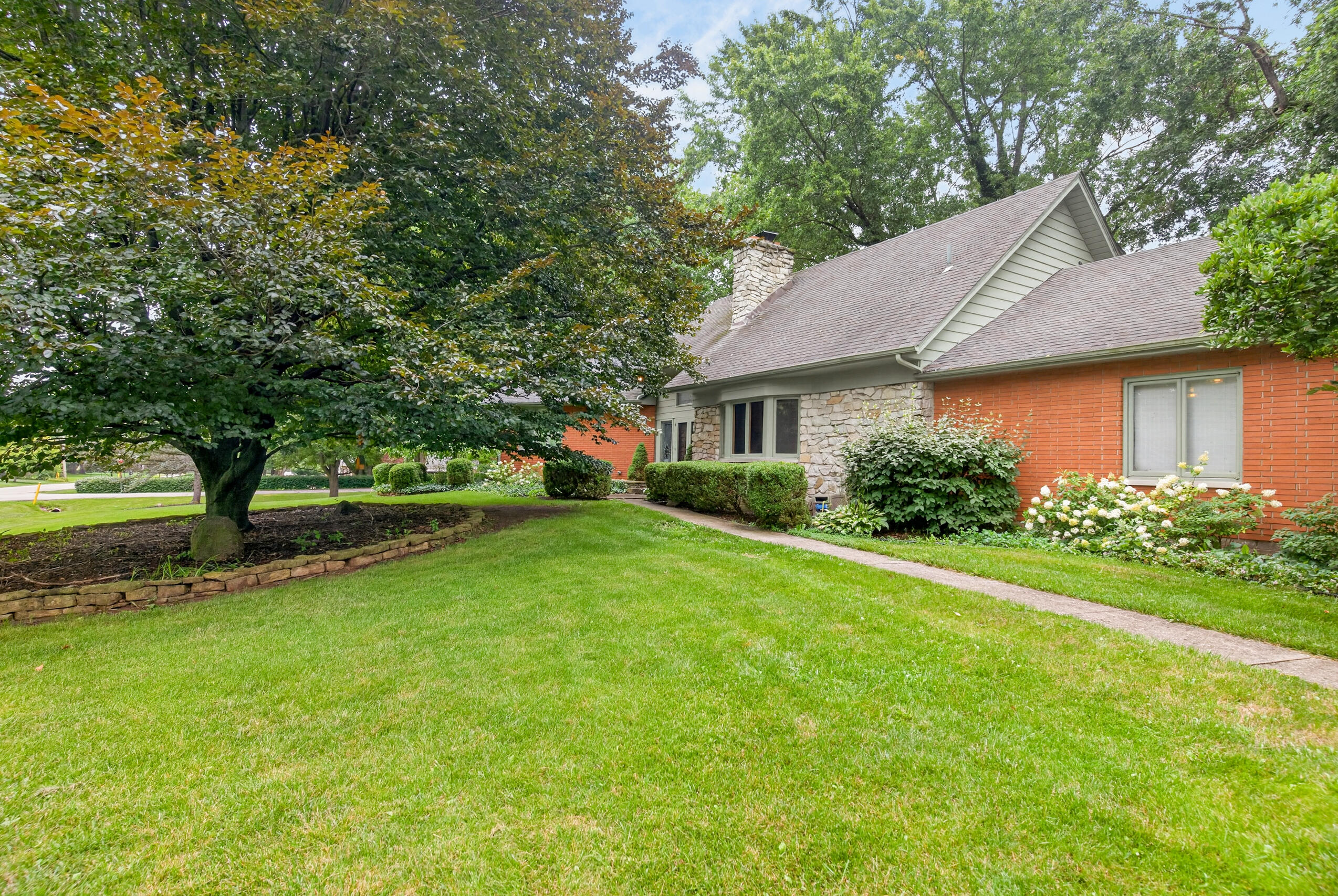 860 Lincolnshire, Troy, Ohio 45373