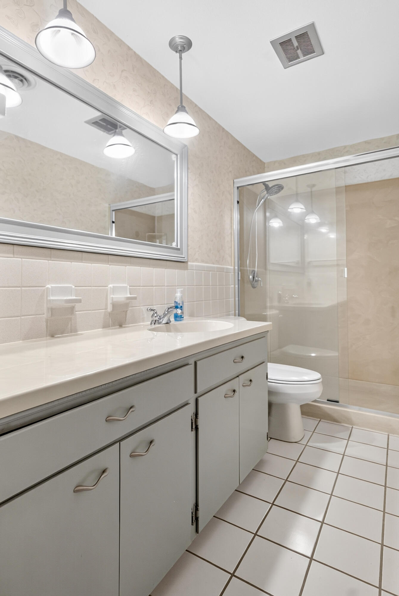 860 Lincolnshire, Troy, Ohio 45373