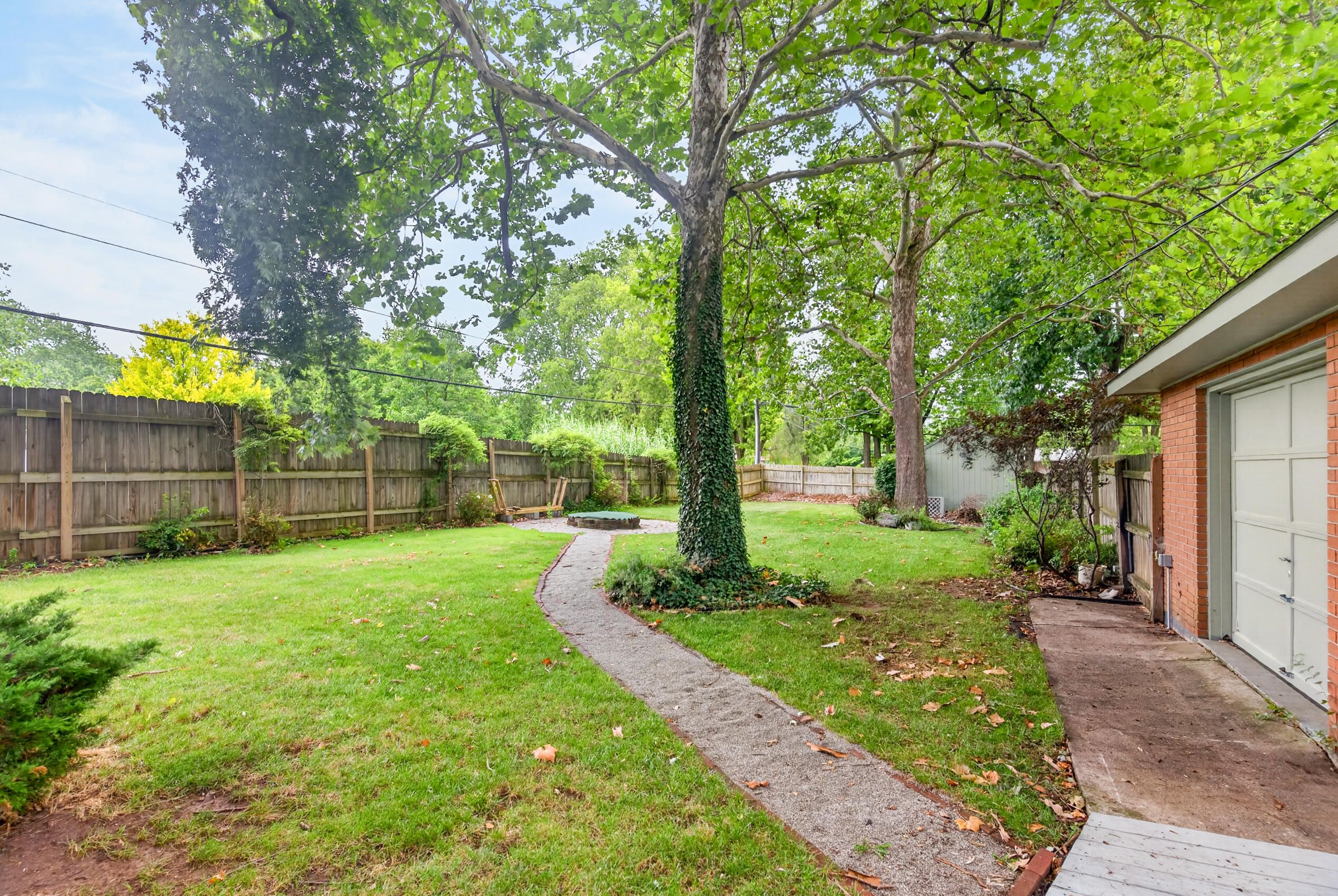 860 Lincolnshire, Troy, Ohio 45373