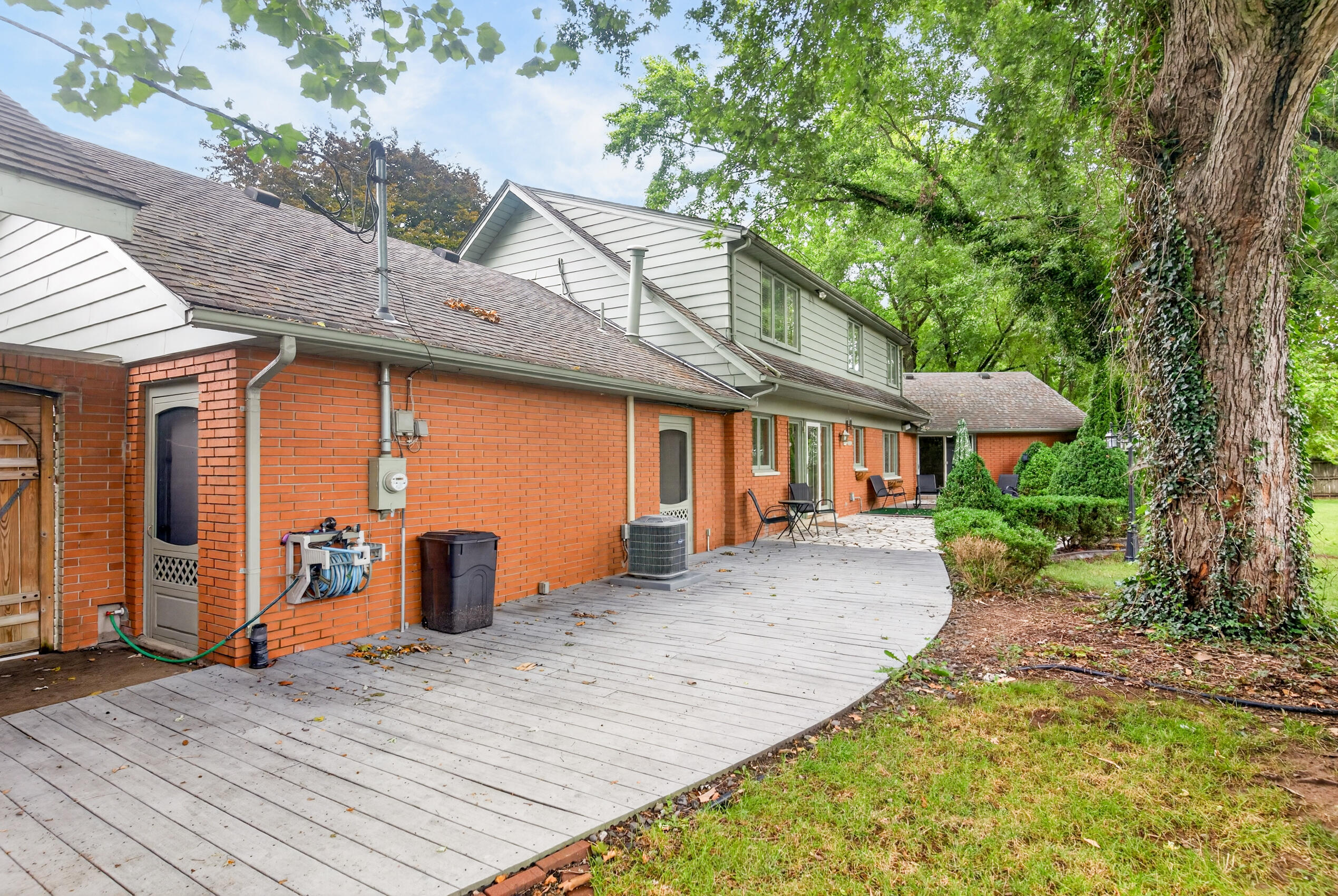 860 Lincolnshire, Troy, Ohio 45373
