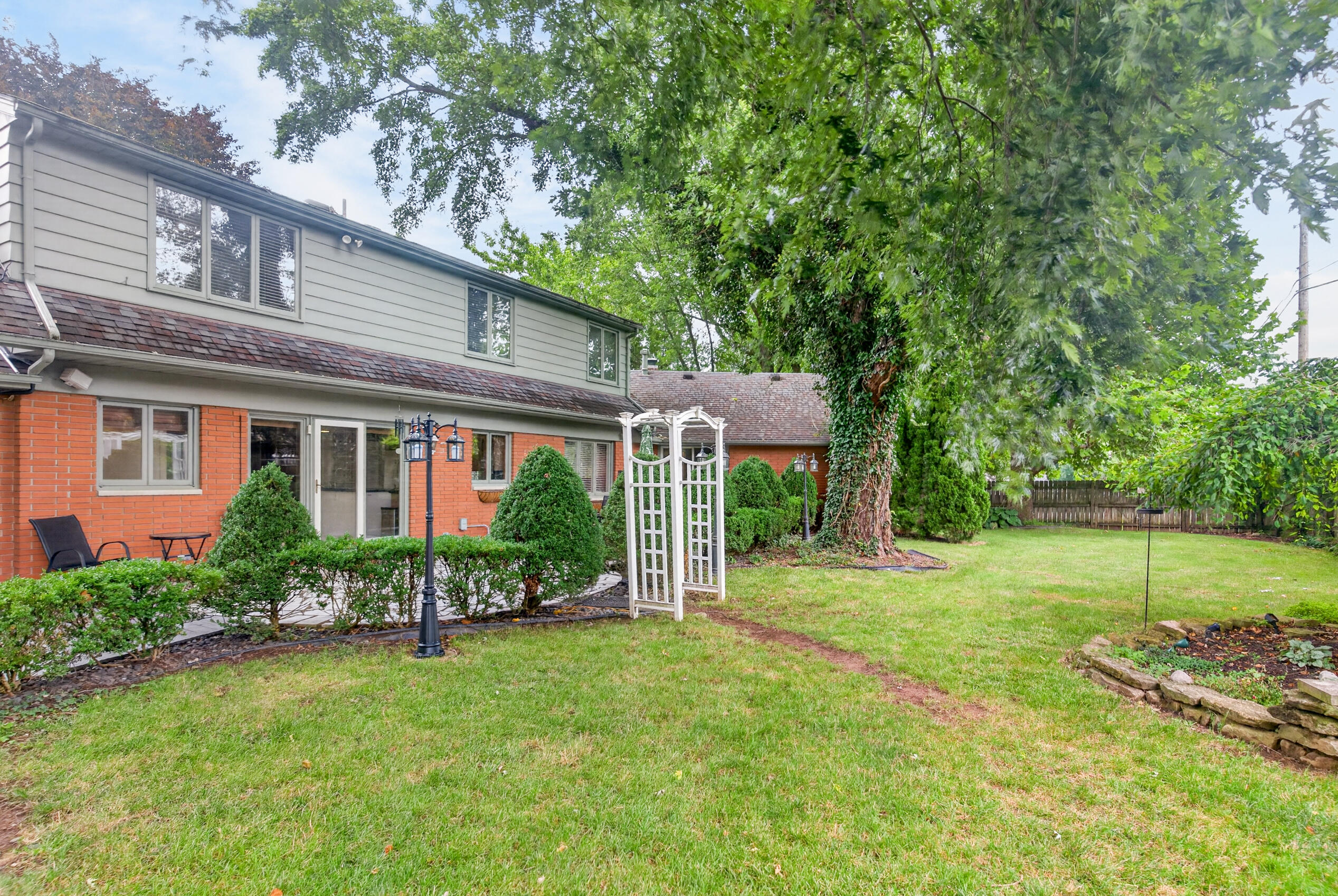 860 Lincolnshire, Troy, Ohio 45373