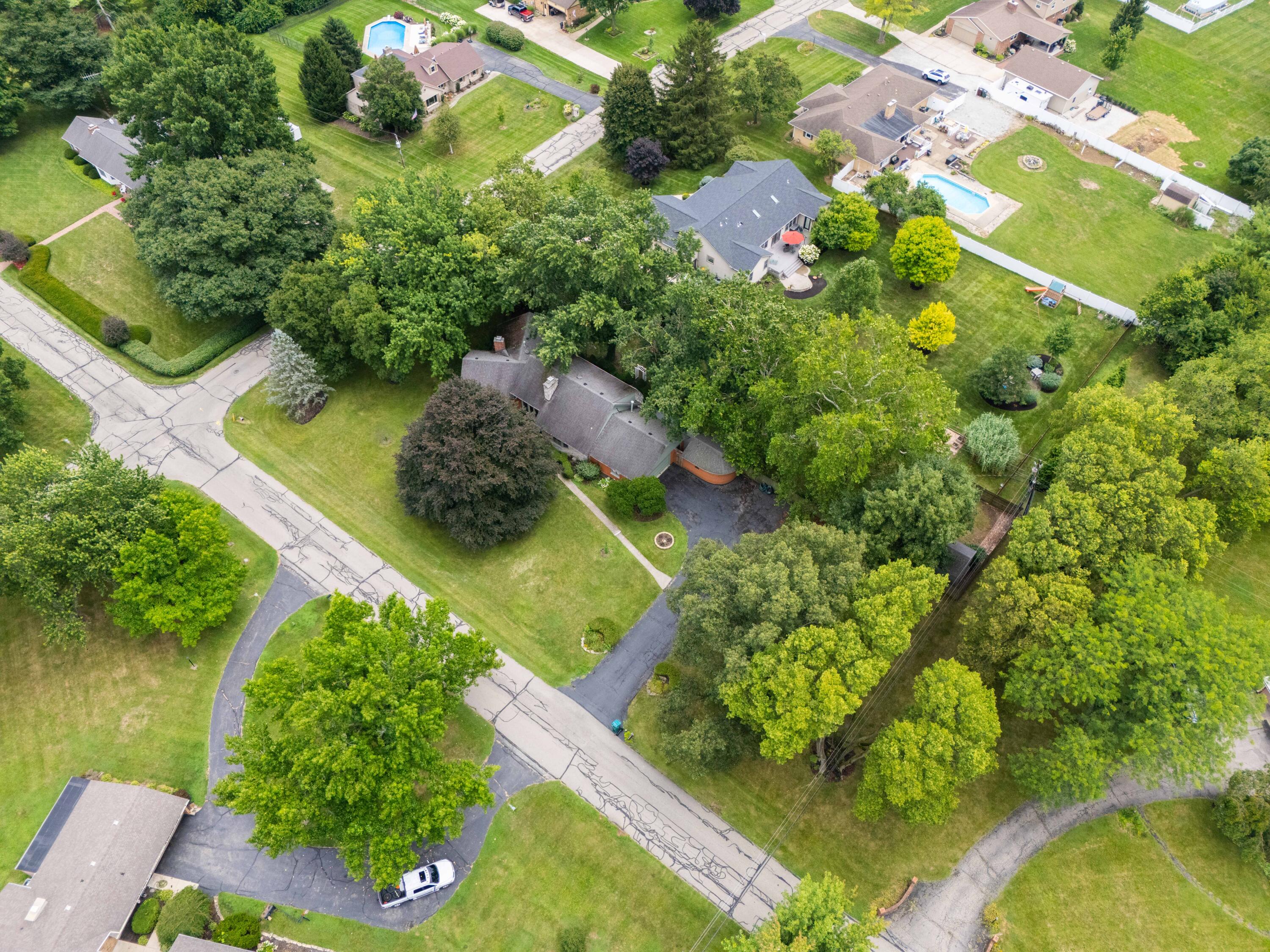 860 Lincolnshire, Troy, Ohio 45373