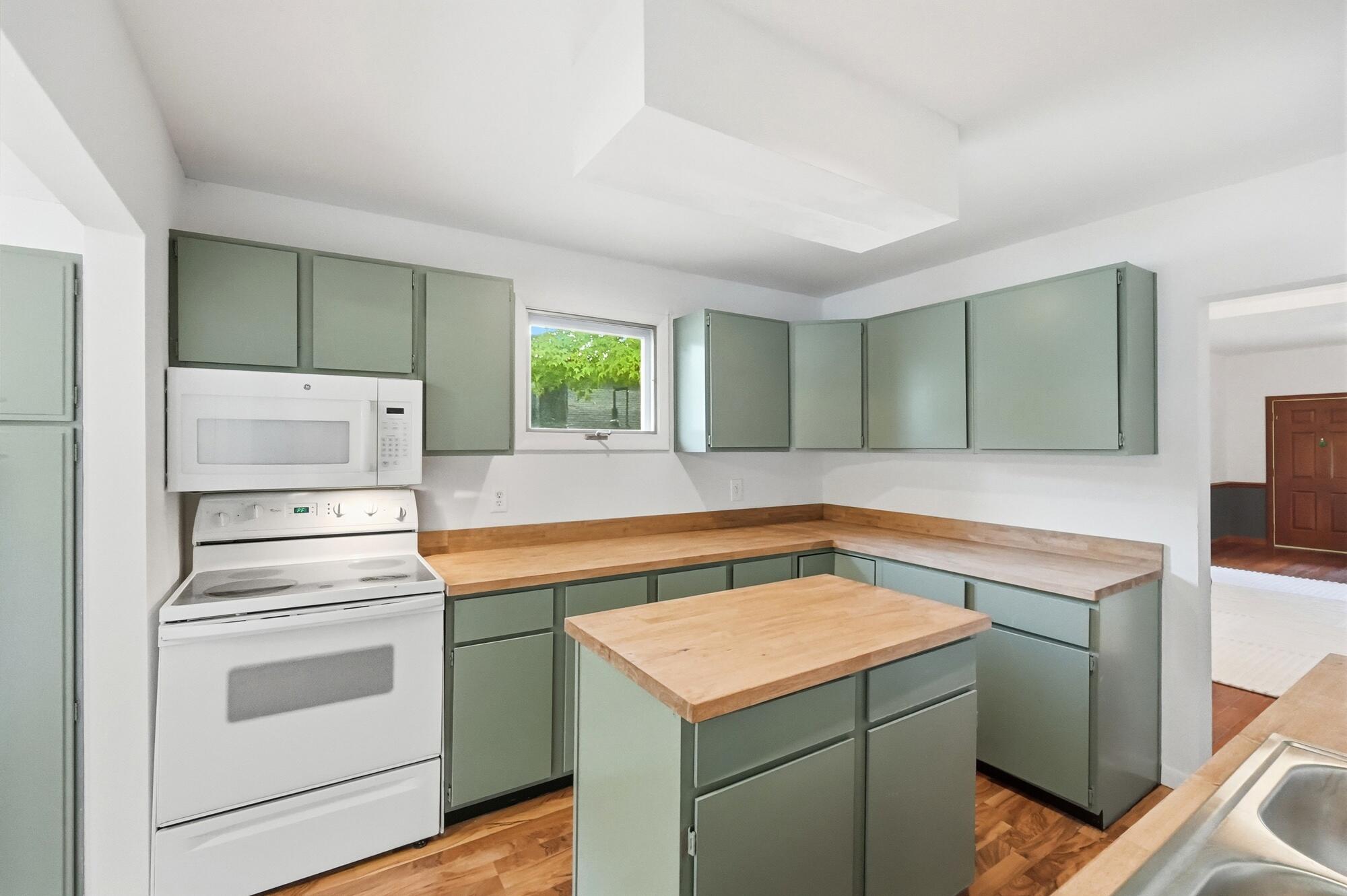 1537 Pleasant, Springfield, Ohio 45506