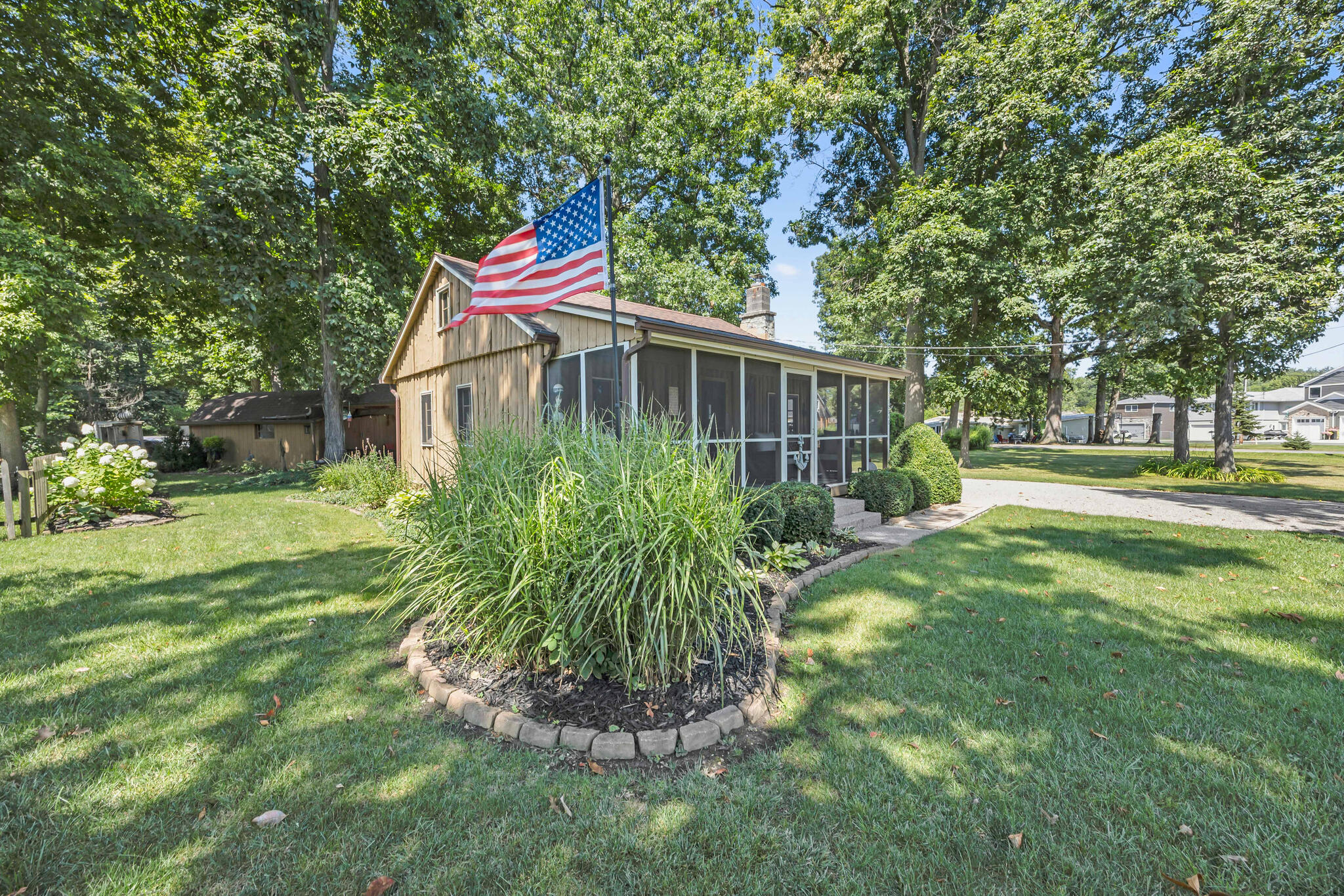 10848 Seminole Shore, Huntsville, Ohio 43324