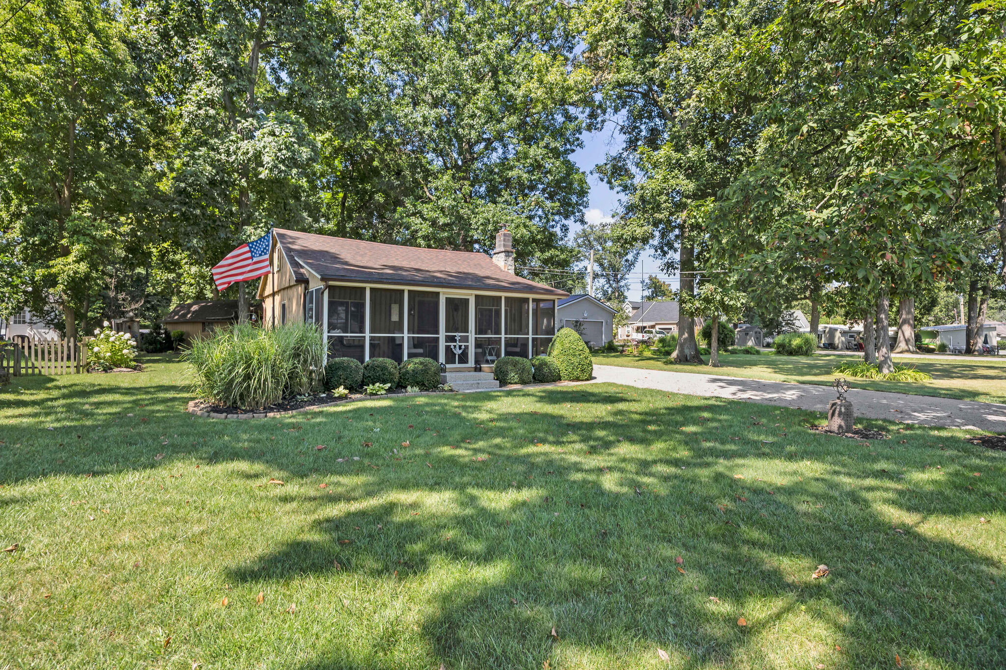 10848 Seminole Shore, Huntsville, Ohio 43324
