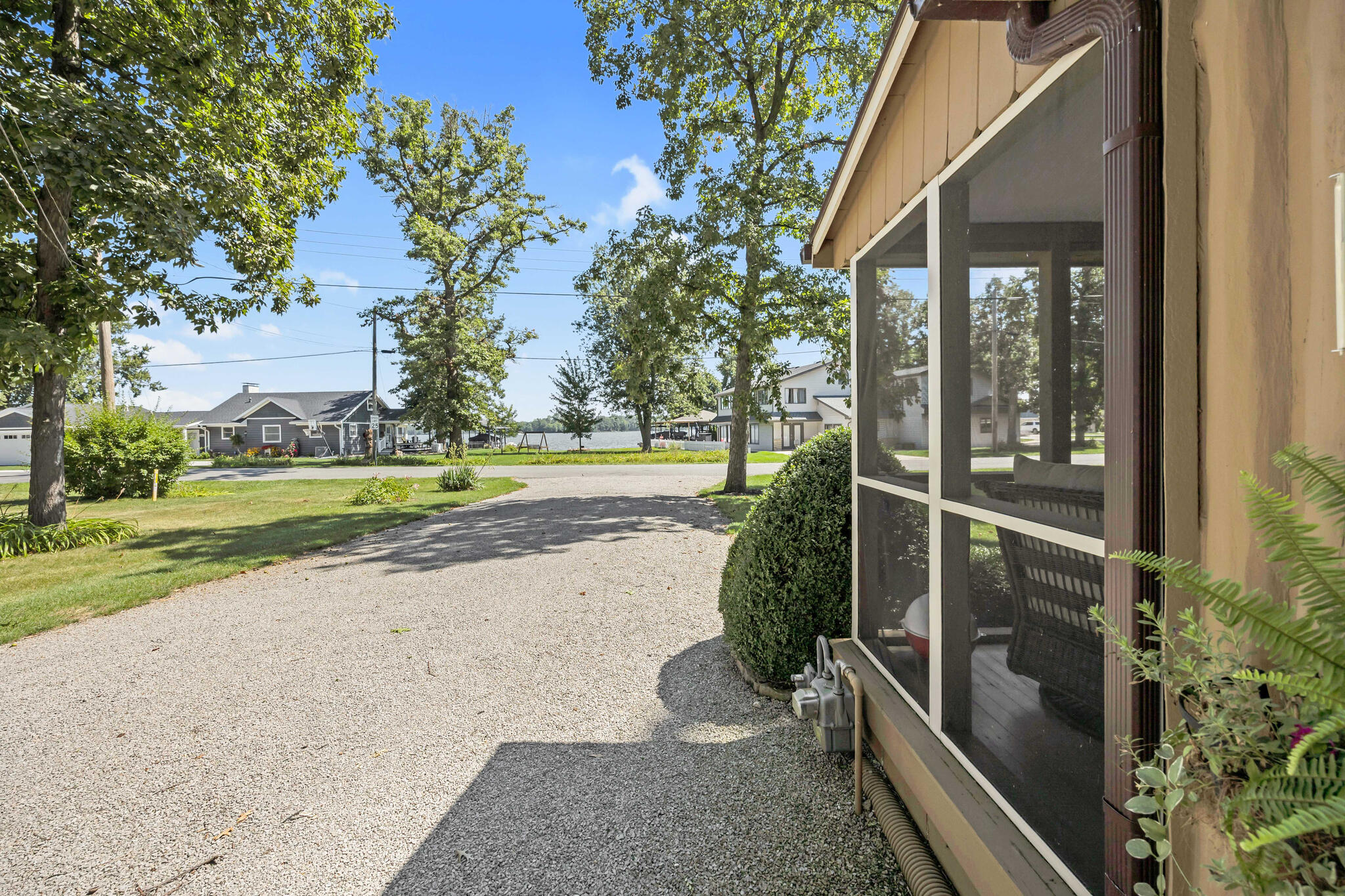 10848 Seminole Shore, Huntsville, Ohio 43324