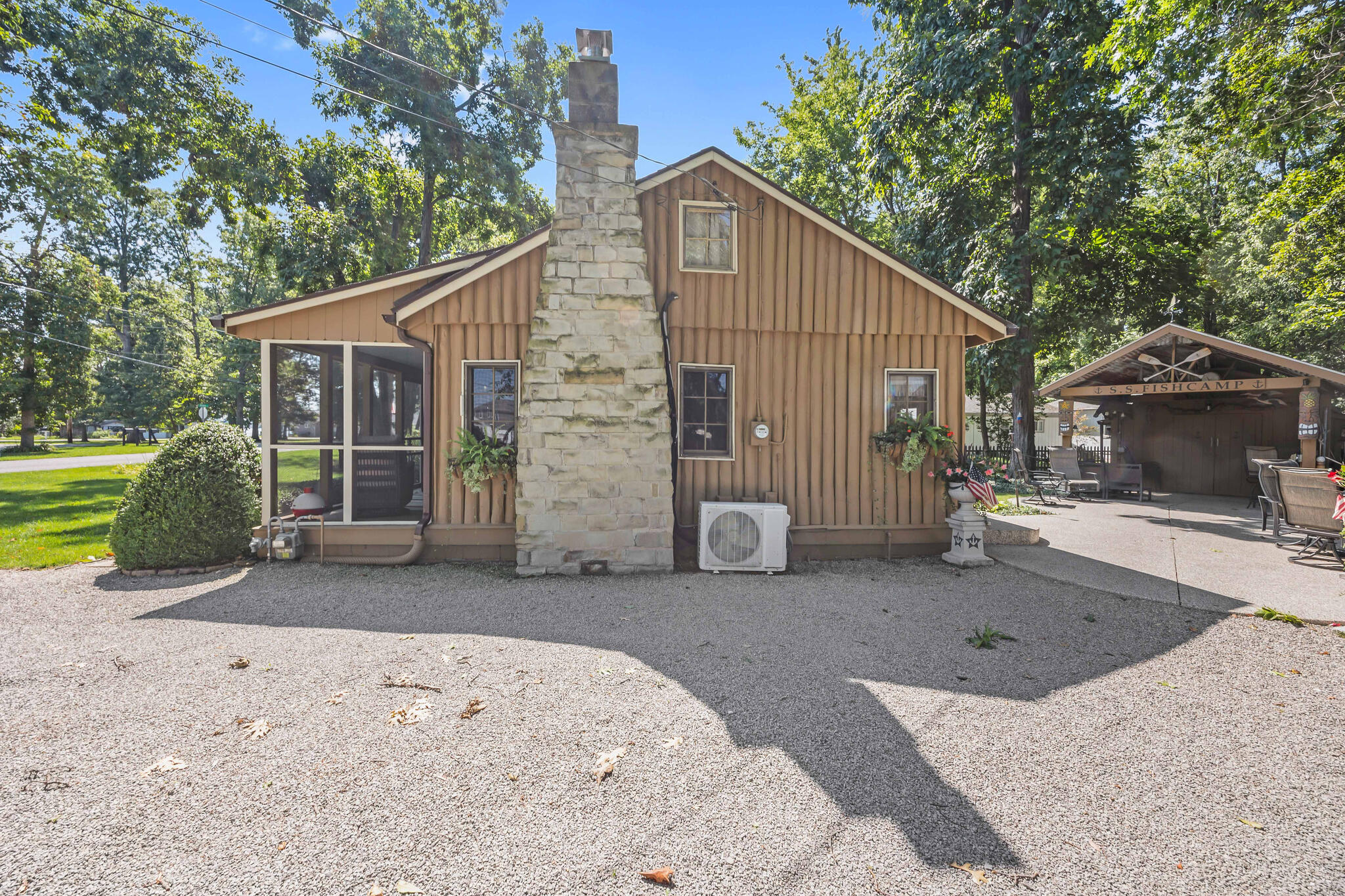 10848 Seminole Shore, Huntsville, Ohio 43324