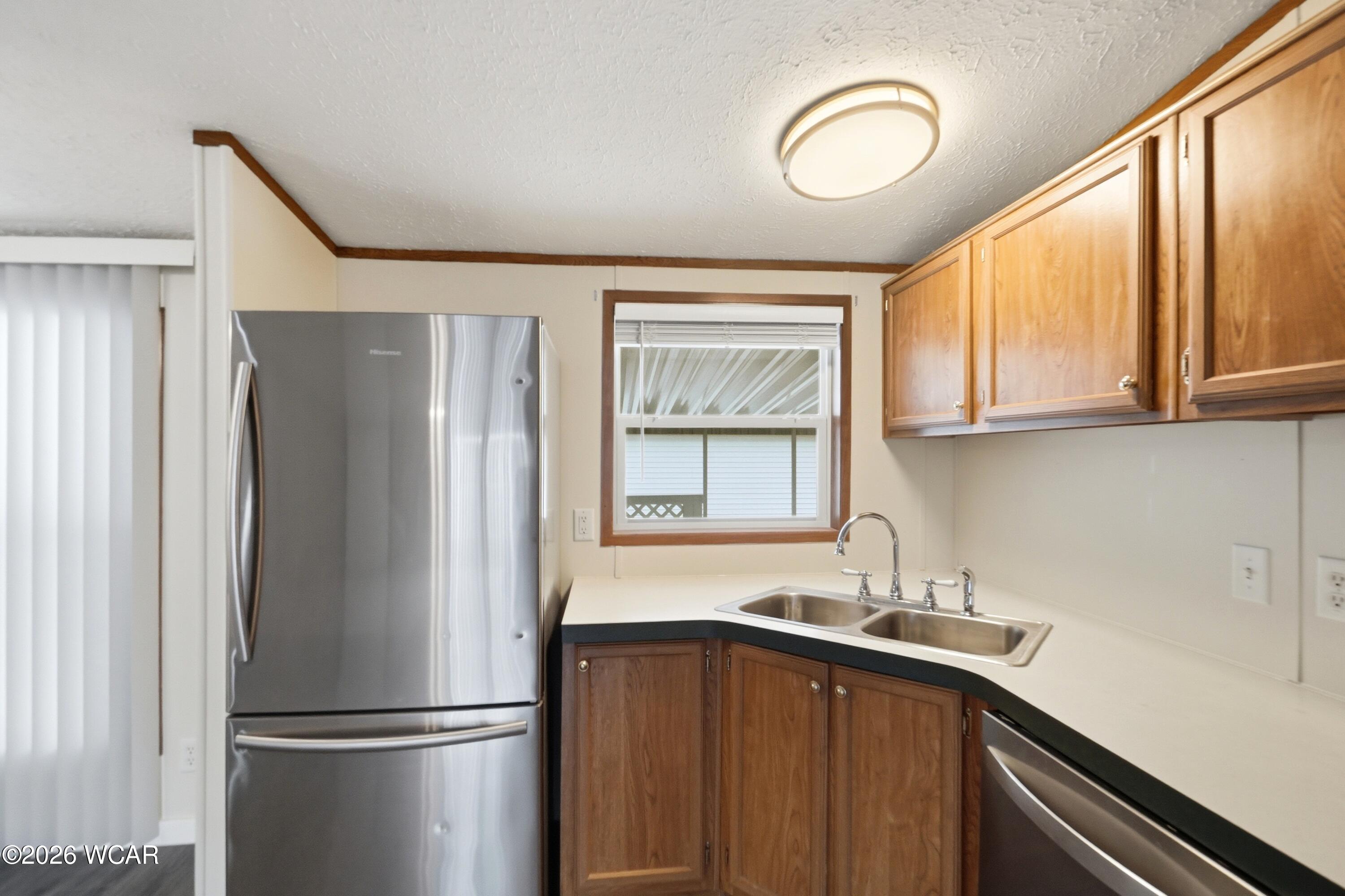 573 Waterview Circle, Lima, Ohio