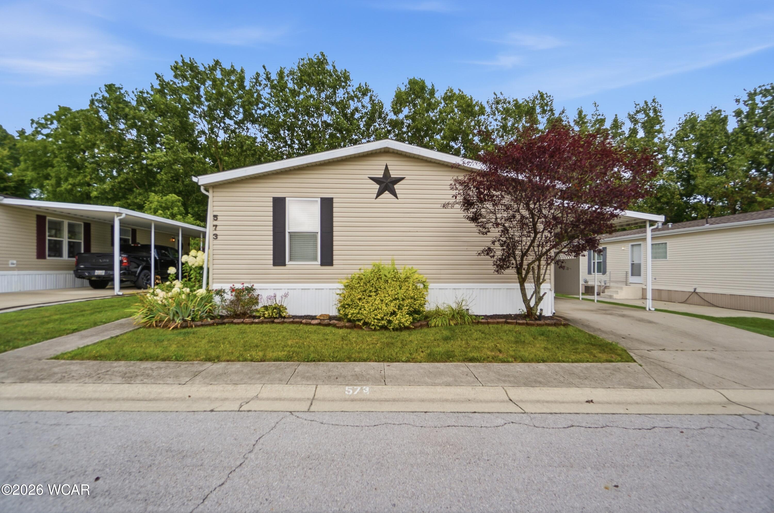 573 Waterview Circle, Lima, Ohio