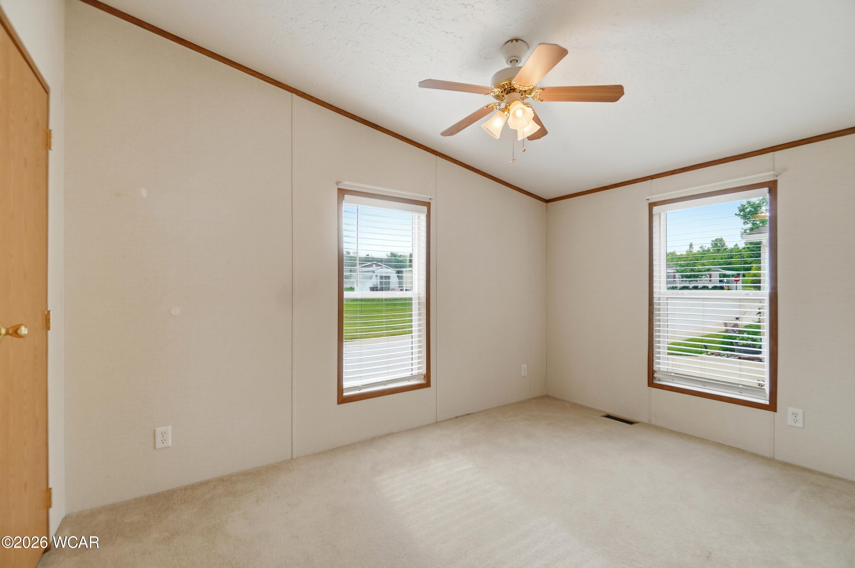 573 Waterview Circle, Lima, Ohio
