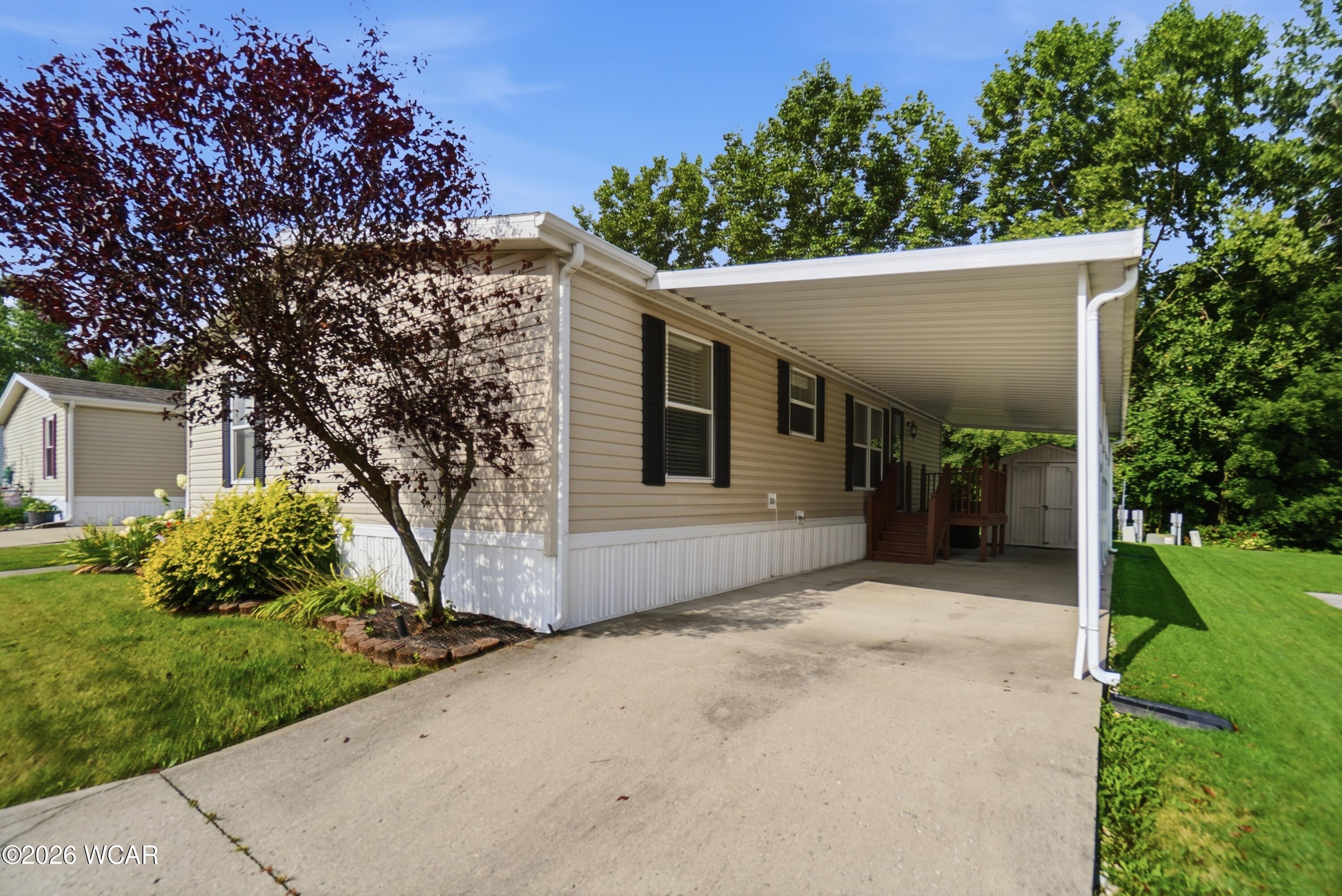 573 Waterview Circle, Lima, Ohio