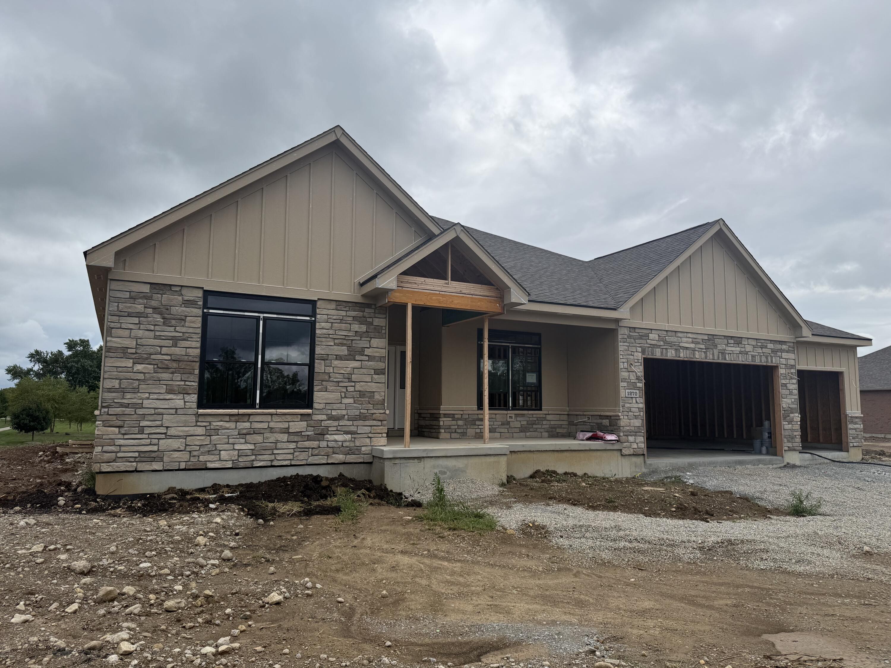 1270 Halifax, Troy, Ohio 45373