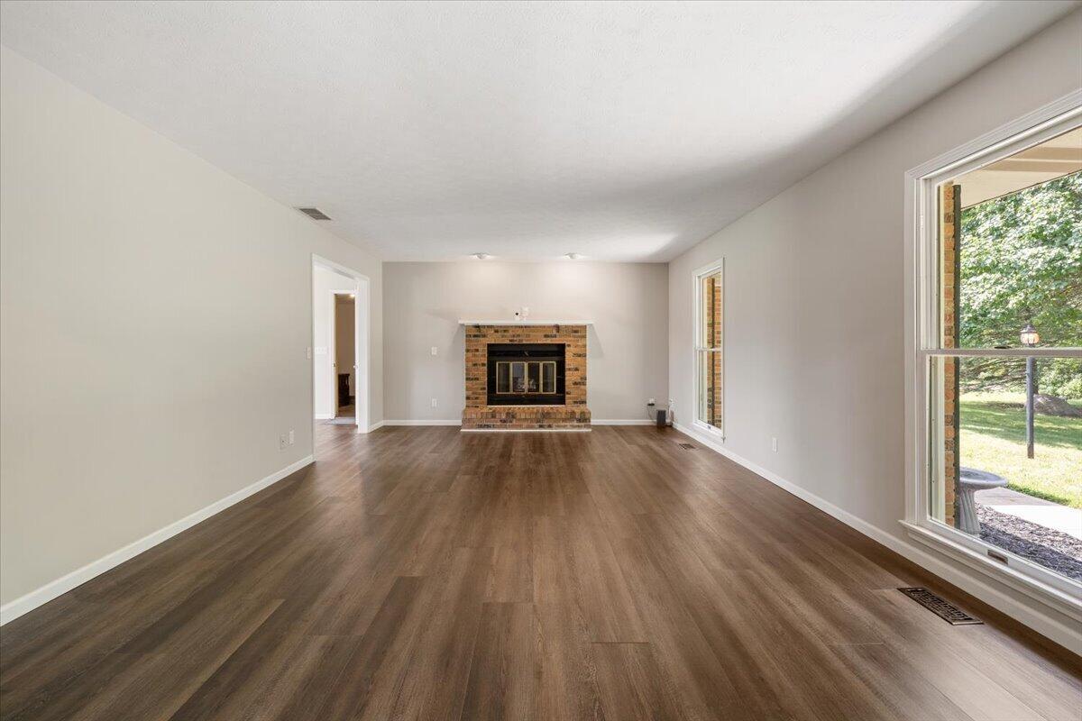 11855 Troy, New Carlisle, Ohio 45344